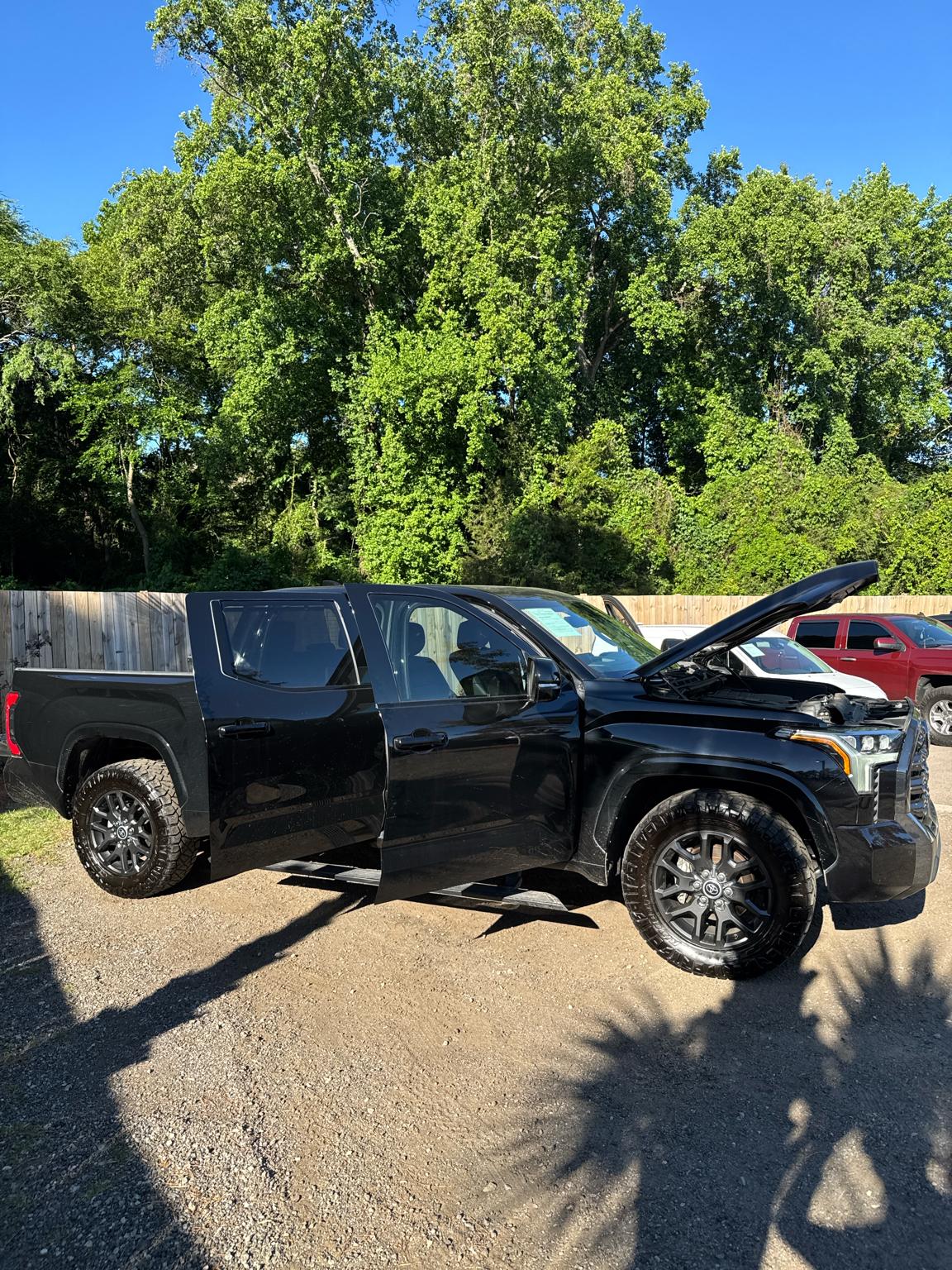 Toyota Tundra 4WD Platinum CrewMax 5.5' Bed (Natl) 2022
