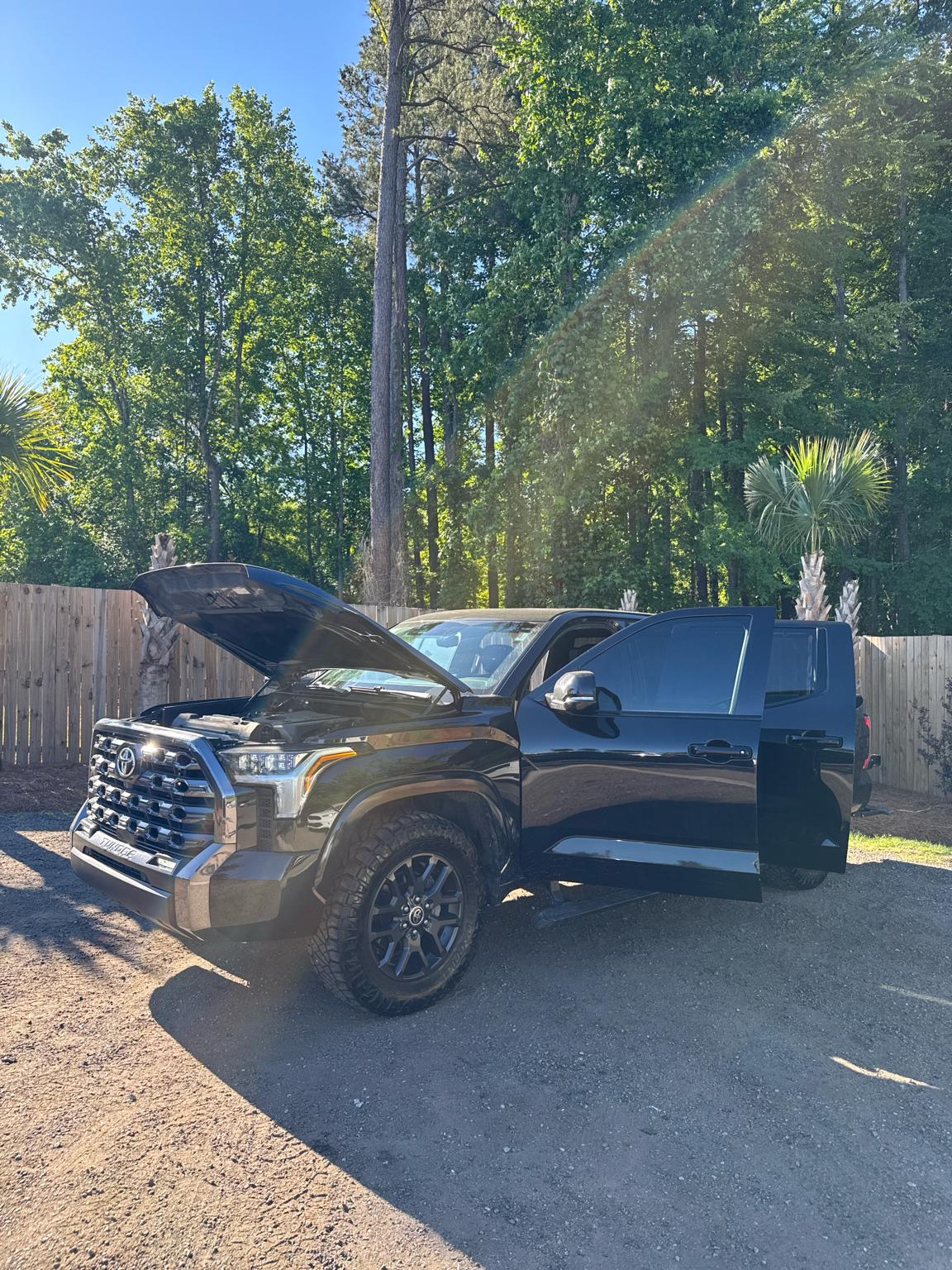 Toyota Tundra 4WD Platinum CrewMax 5.5' Bed (Natl) 2022