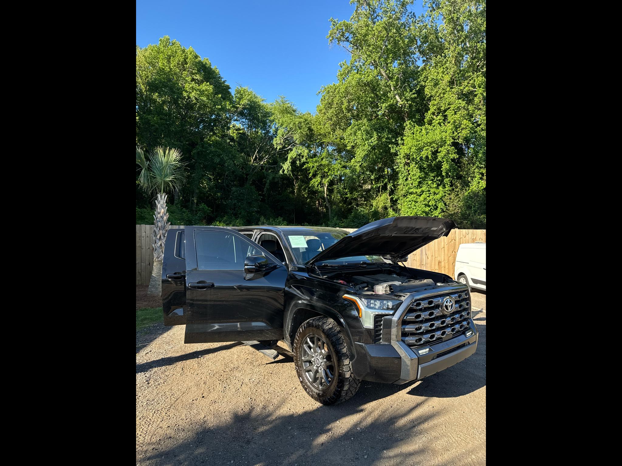 Toyota Tundra 4WD Platinum CrewMax 5.5' Bed (Natl) 2022