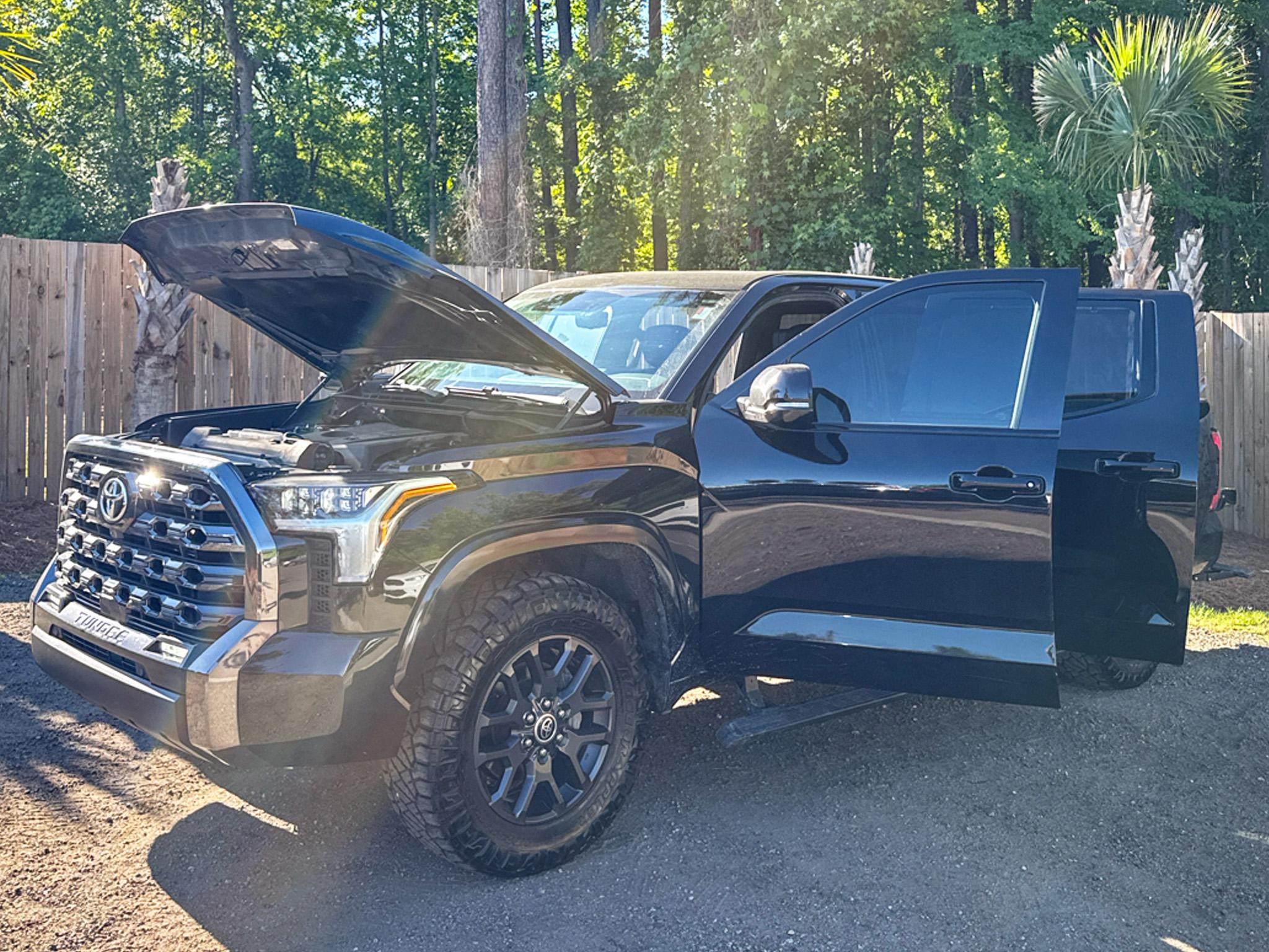 Toyota Tundra 4WD Platinum CrewMax 5.5' Bed (Natl) 2022