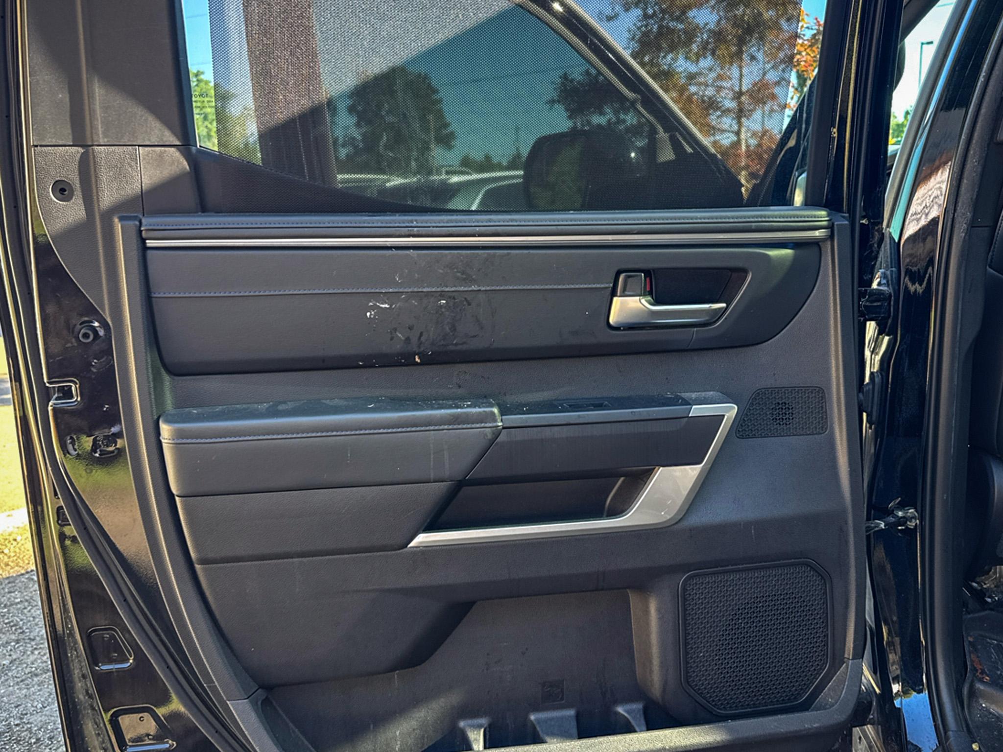 Toyota Tundra 4WD Platinum CrewMax 5.5' Bed (Natl) 2022