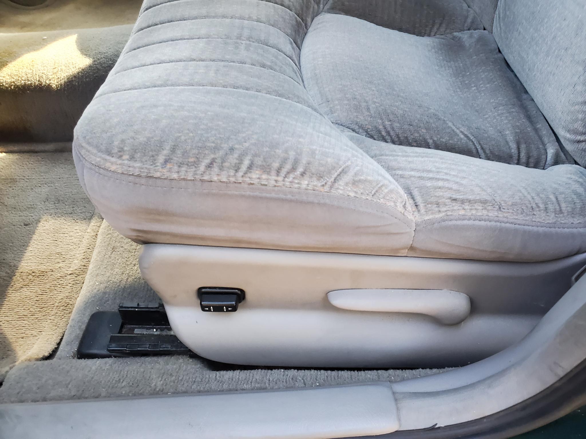 Buick Century 4dr Sdn Custom 1999