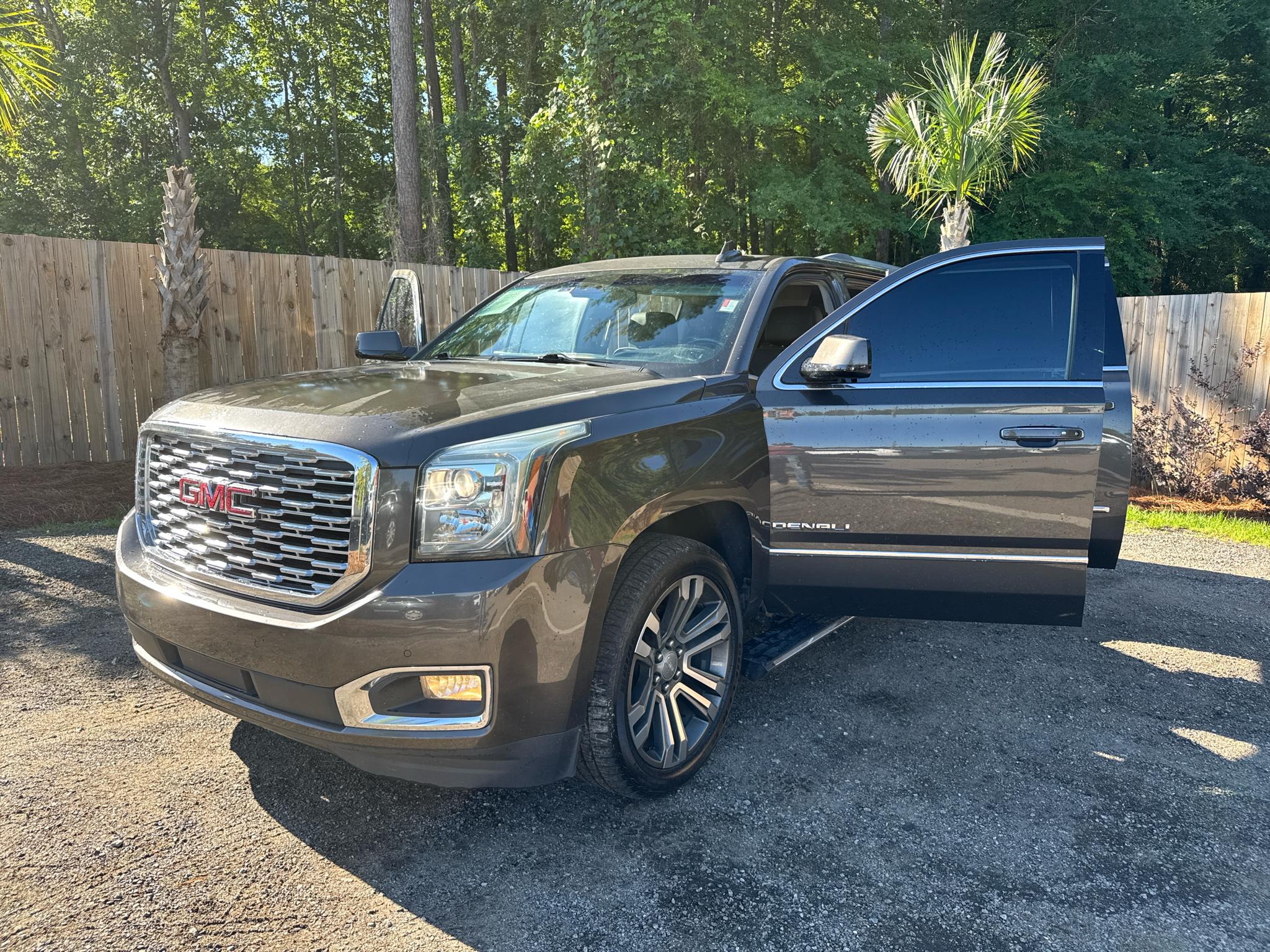 GMC Yukon XL 4WD 4dr Denali 2019