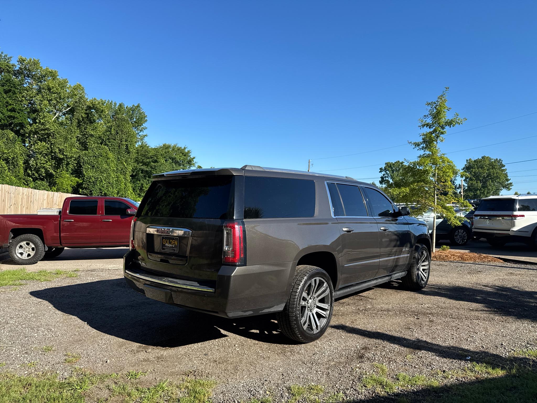 GMC Yukon XL 4WD 4dr Denali 2019