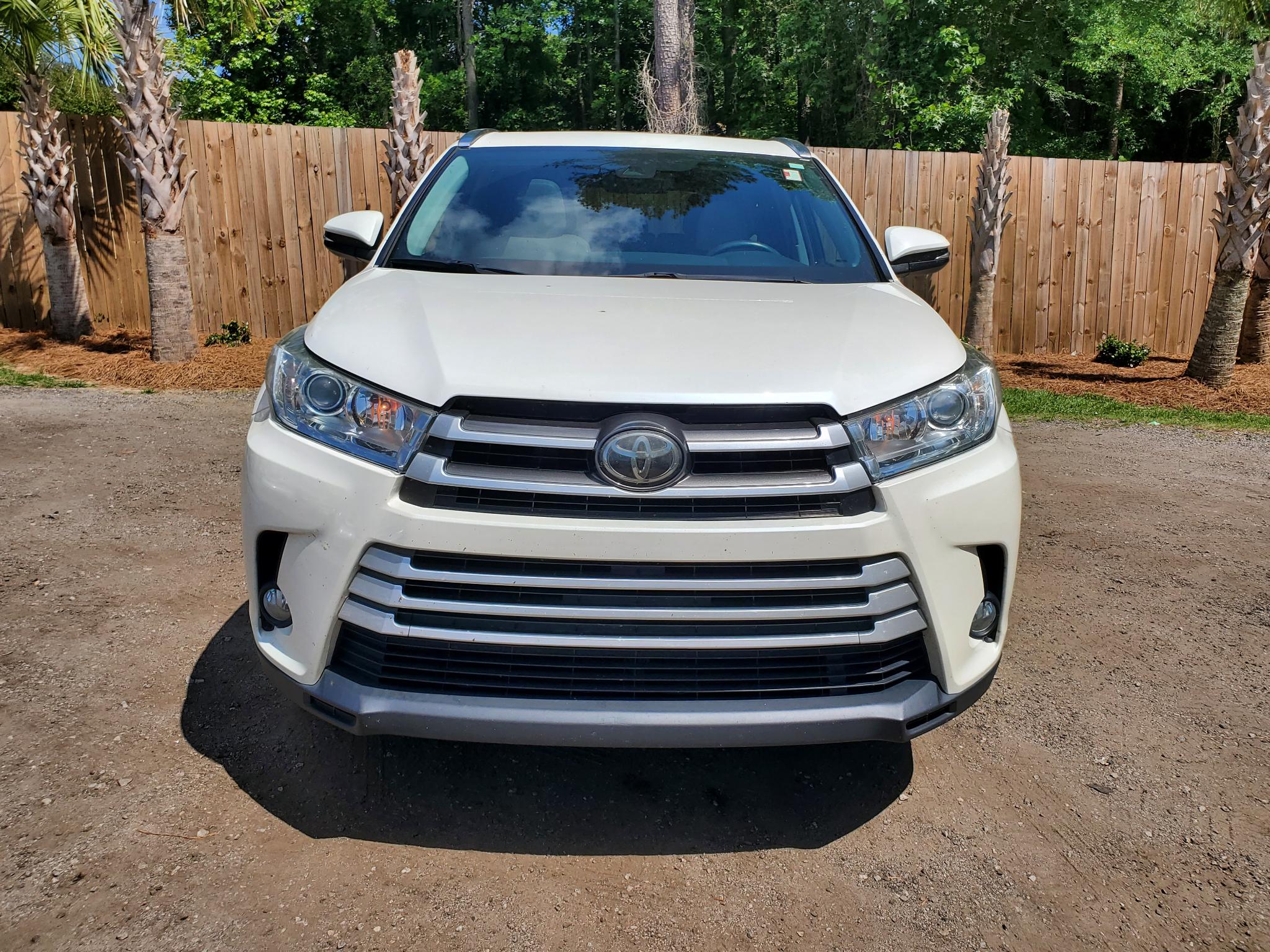 Toyota Highlander XLE V6 AWD (Natl) 2017