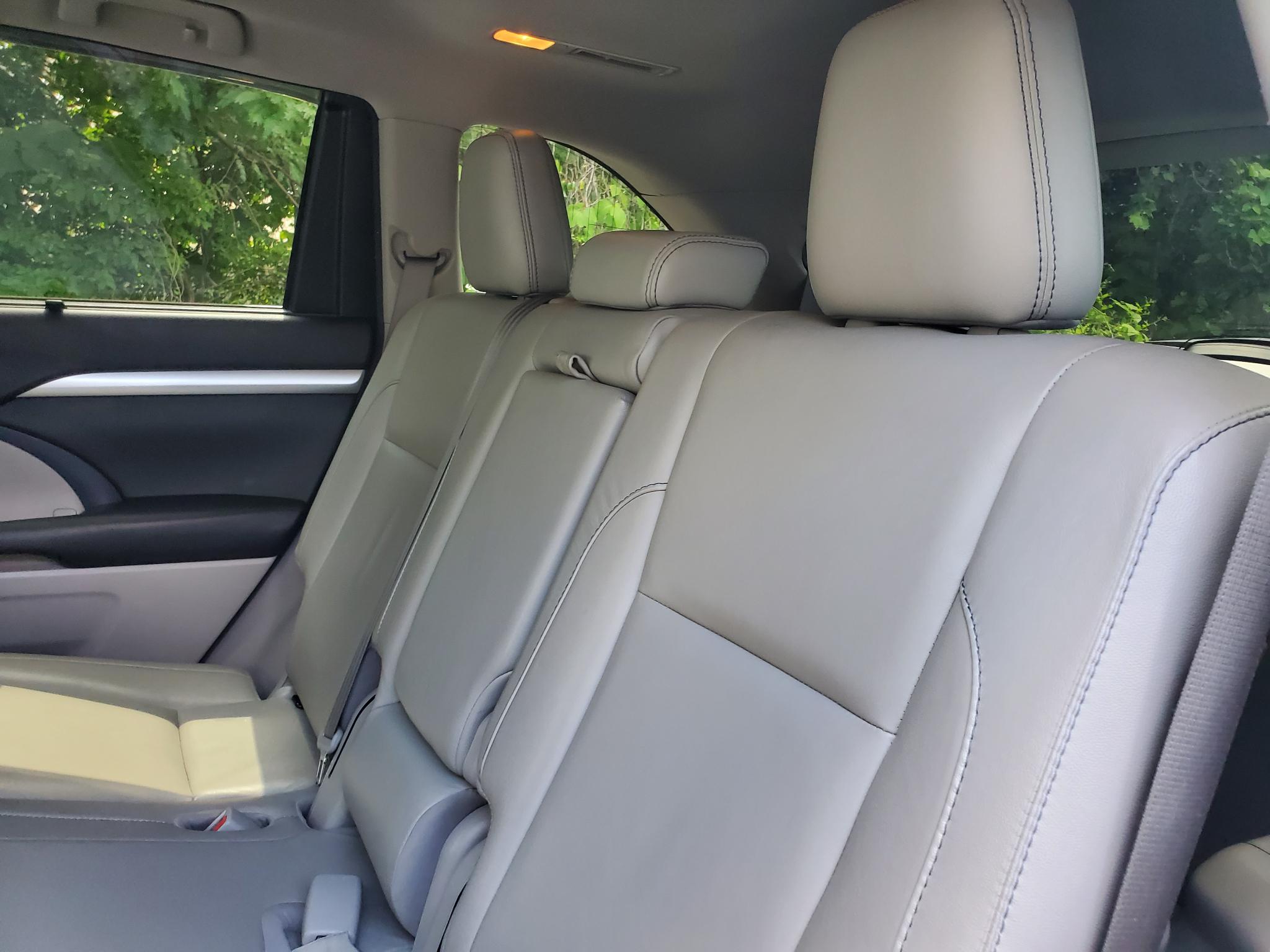 Toyota Highlander XLE V6 AWD (Natl) 2017