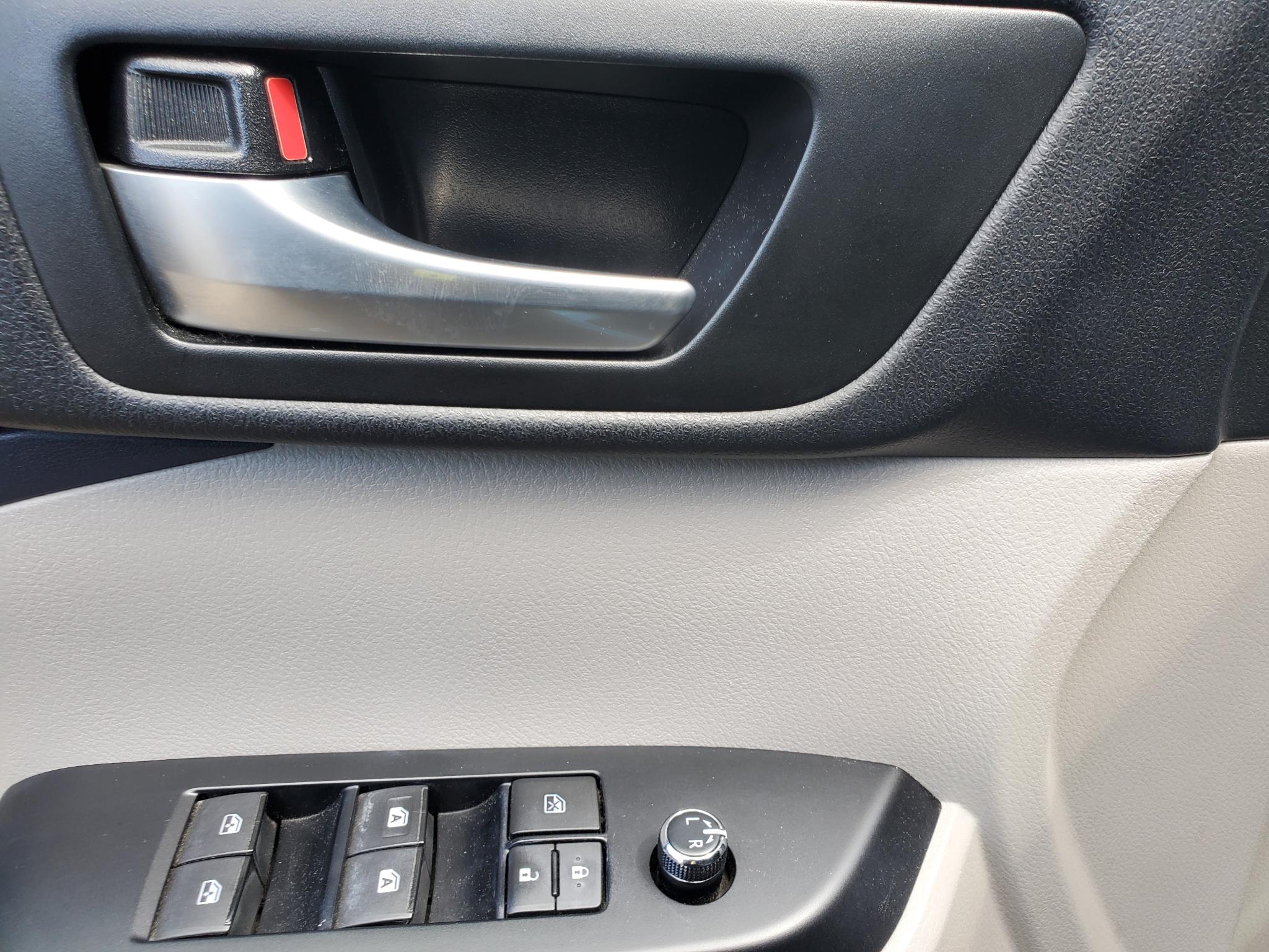 Toyota Highlander XLE V6 AWD (Natl) 2017