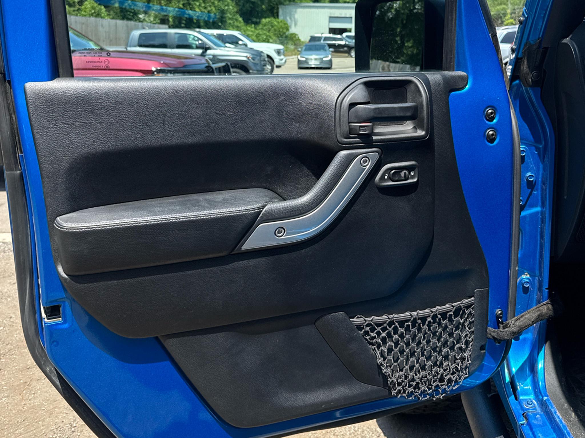 Jeep Wrangler Unlimited 4WD 4dr Rubicon Hard Rock 2016