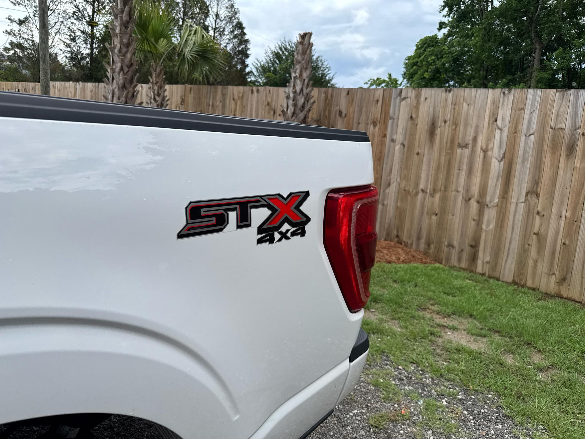 Ford F-150 XL 4WD SuperCrew 5.5' Box 2021