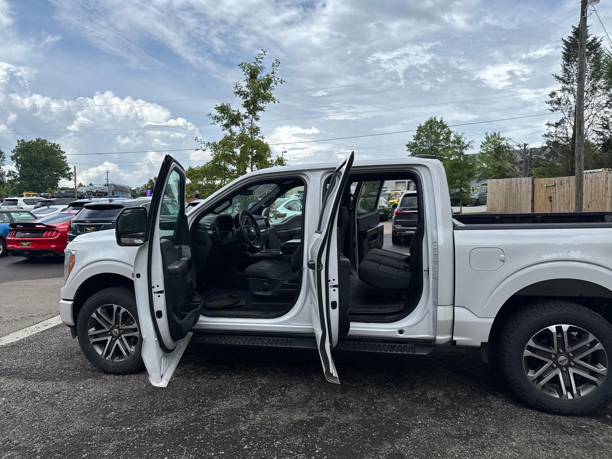 Ford F-150 XL 4WD SuperCrew 5.5' Box 2021