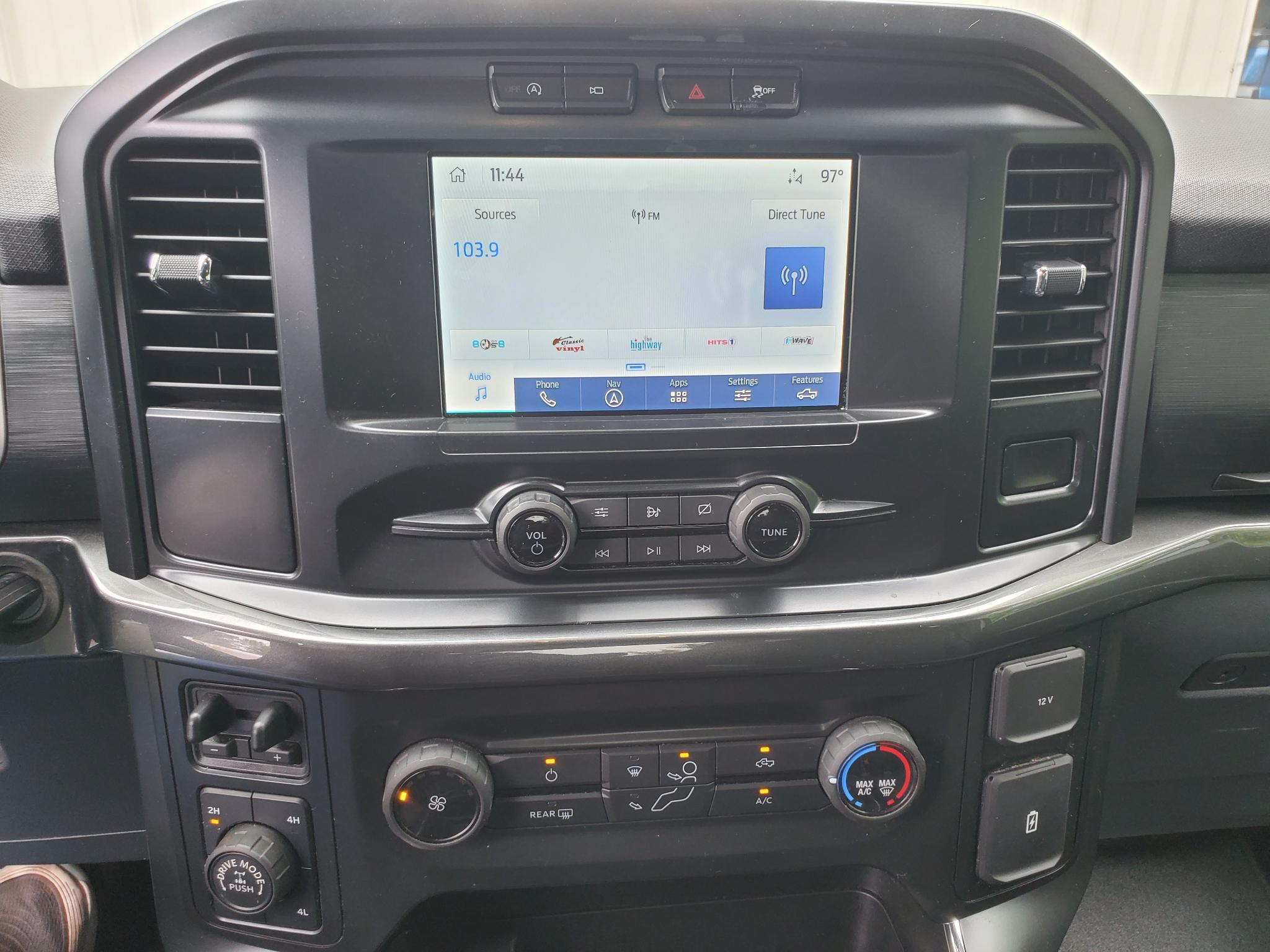 Ford F-150 XL 4WD SuperCrew 5.5' Box 2021