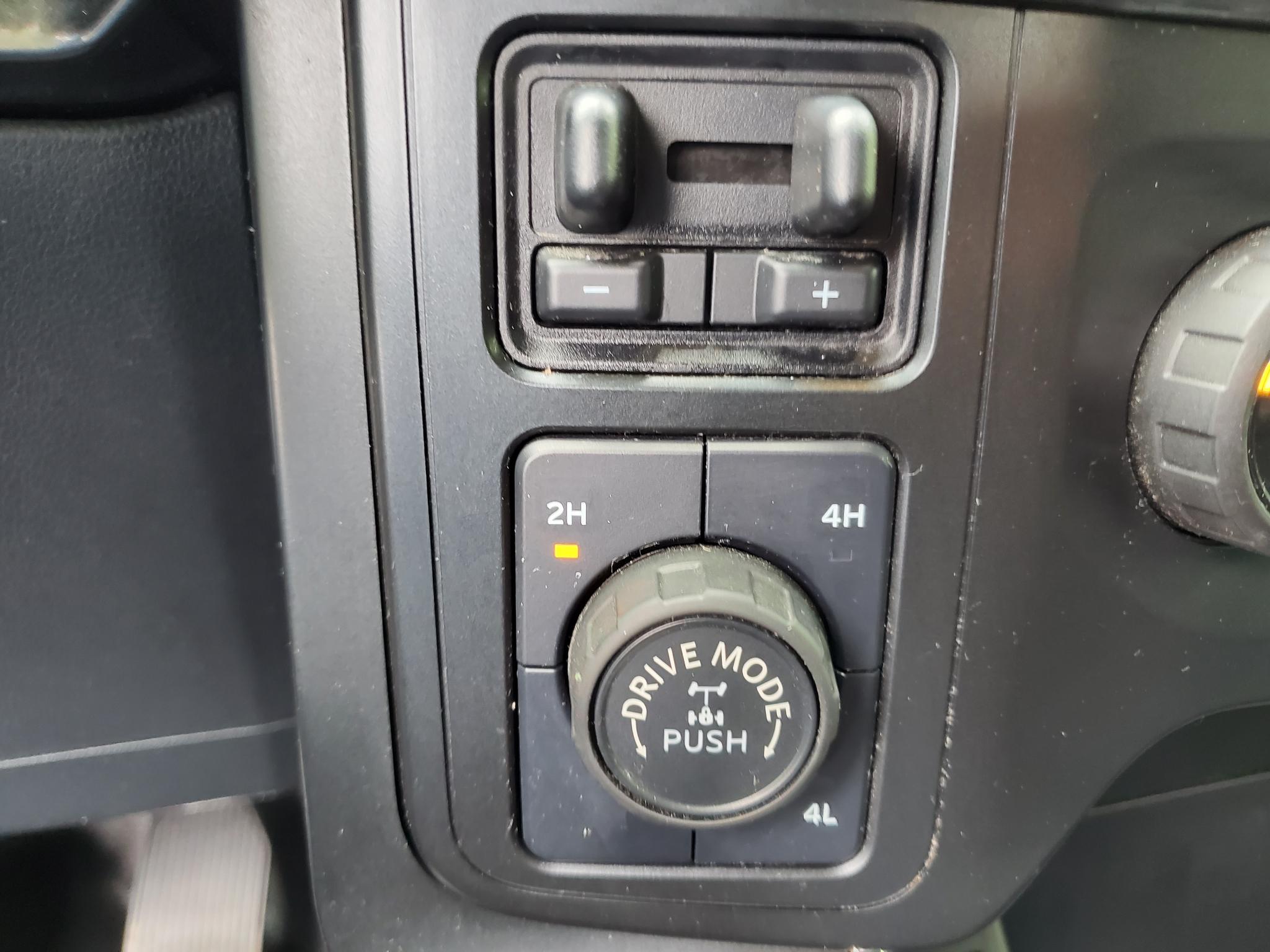 Ford F-150 XL 4WD SuperCrew 5.5' Box 2021