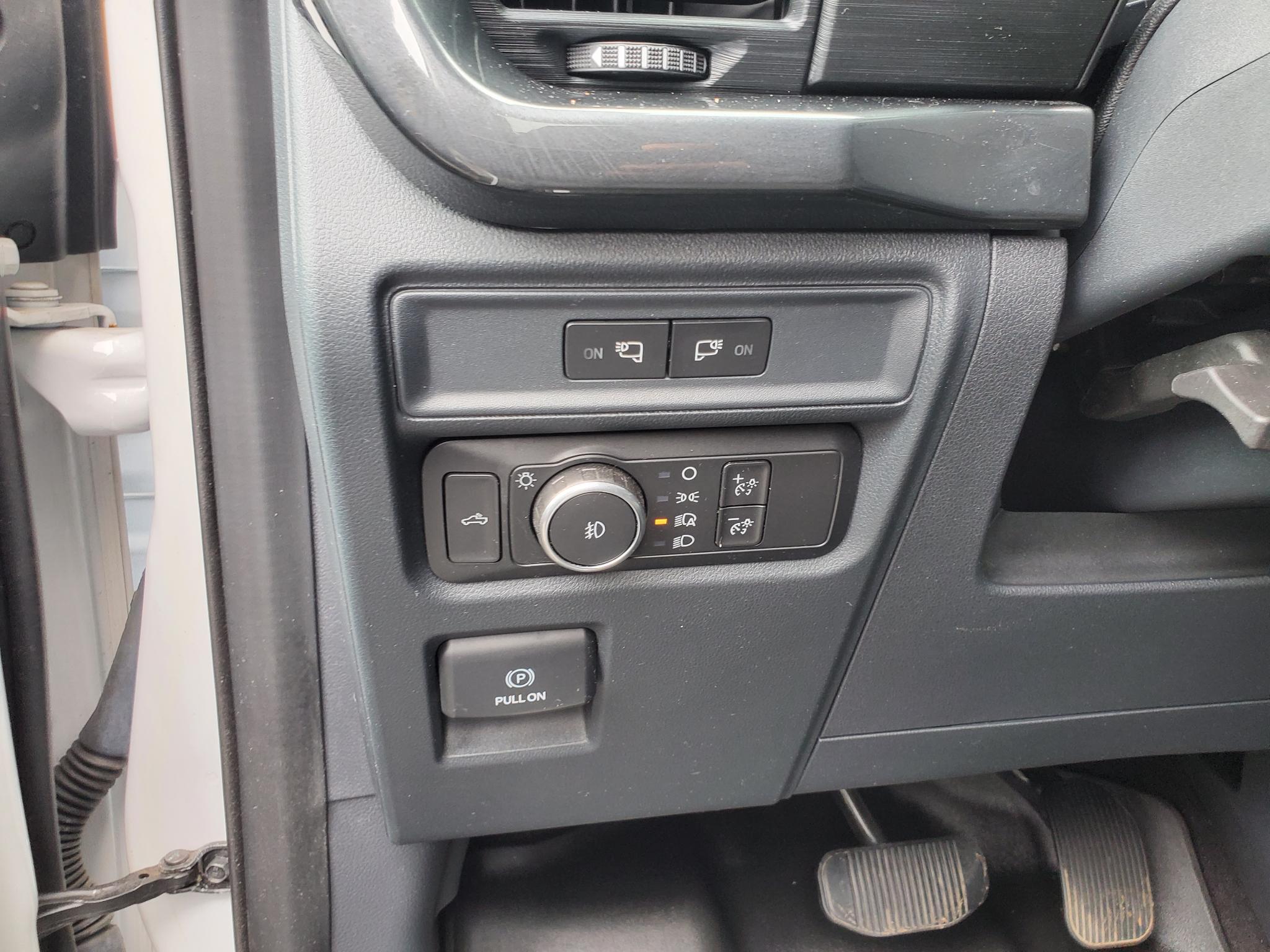 Ford F-150 XL 4WD SuperCrew 5.5' Box 2021