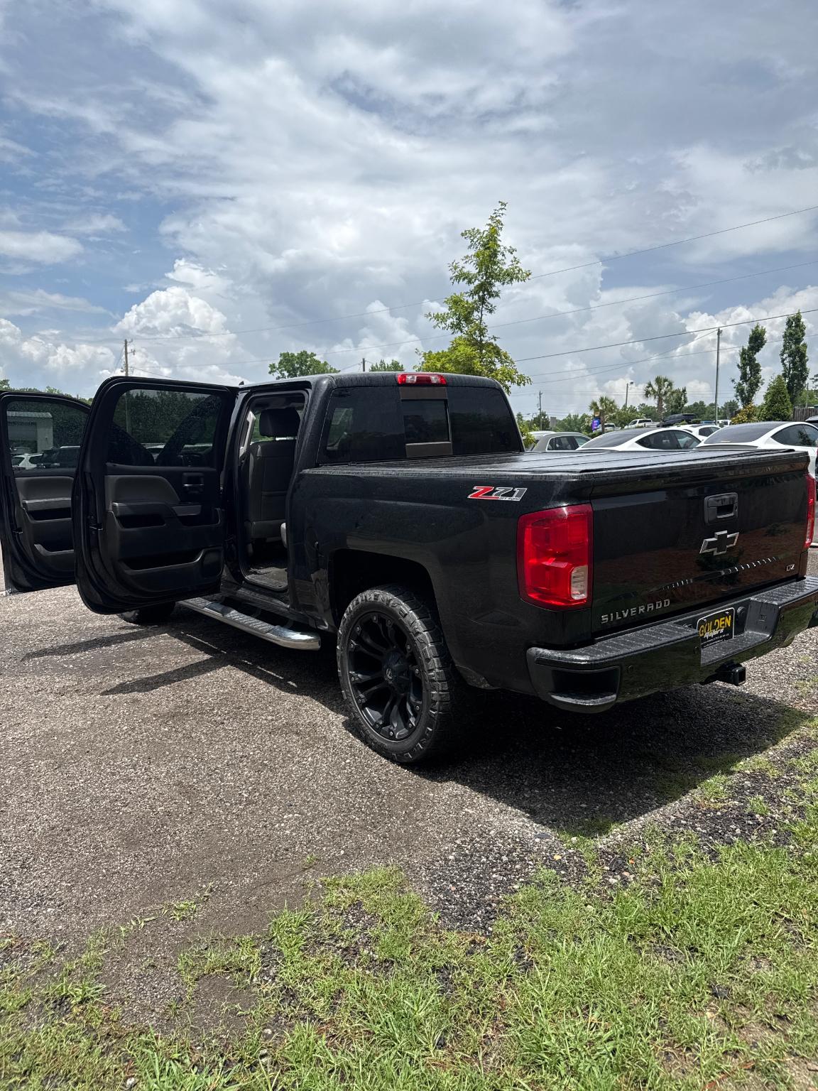 Chevrolet Silverado 1500 4WD Crew Cab 143.5" LTZ w/2LZ 2017