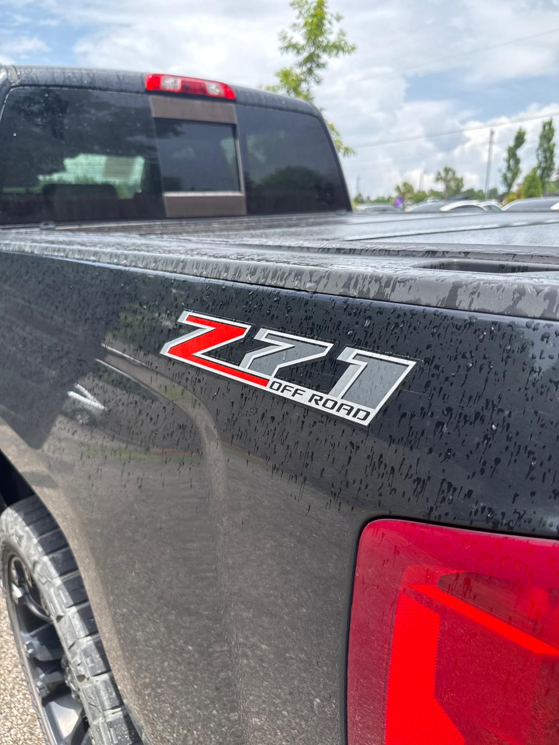 Chevrolet Silverado 1500 4WD Crew Cab 143.5" LTZ w/2LZ 2017