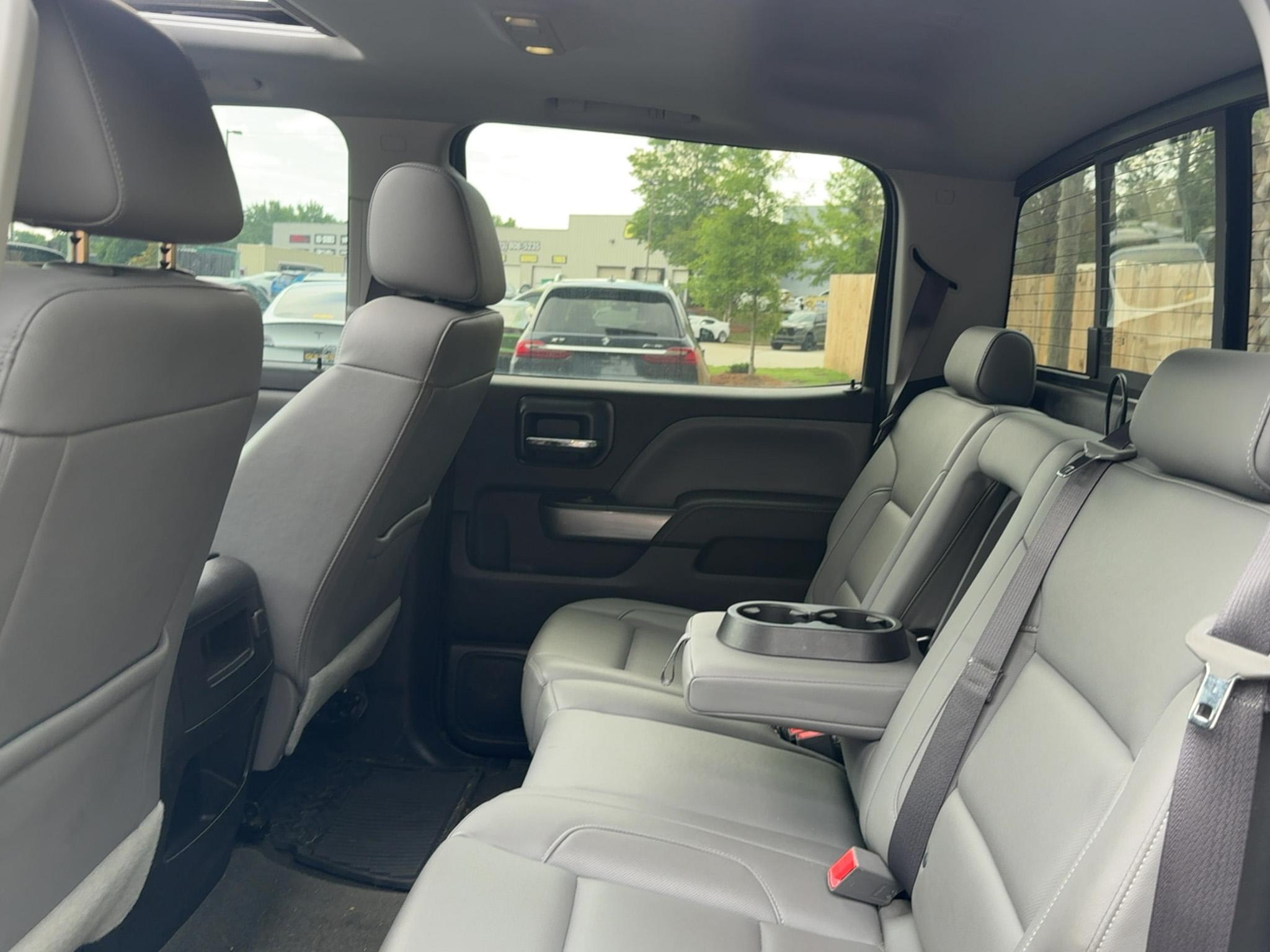 Chevrolet Silverado 1500 4WD Crew Cab 143.5" LTZ w/2LZ 2017