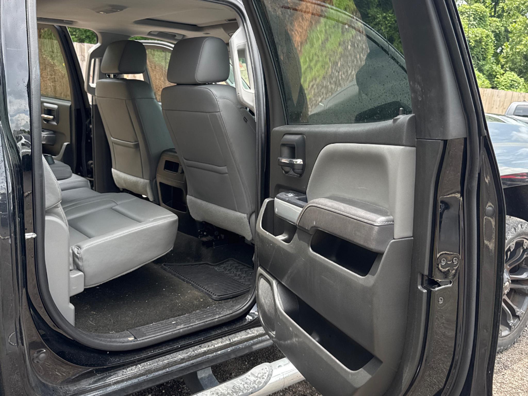 Chevrolet Silverado 1500 4WD Crew Cab 143.5" LTZ w/2LZ 2017