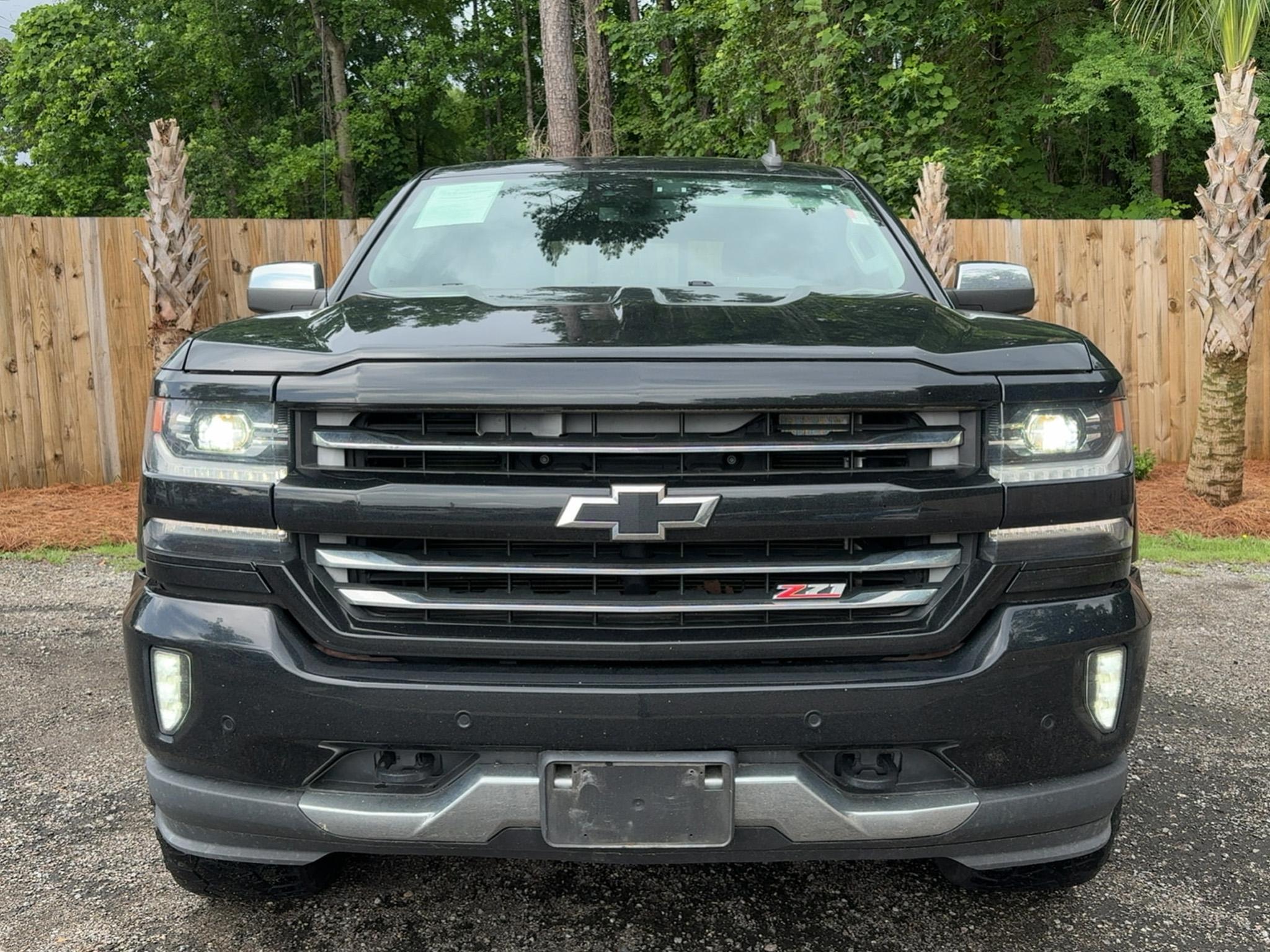 Chevrolet Silverado 1500 4WD Crew Cab 143.5" LTZ w/2LZ 2017