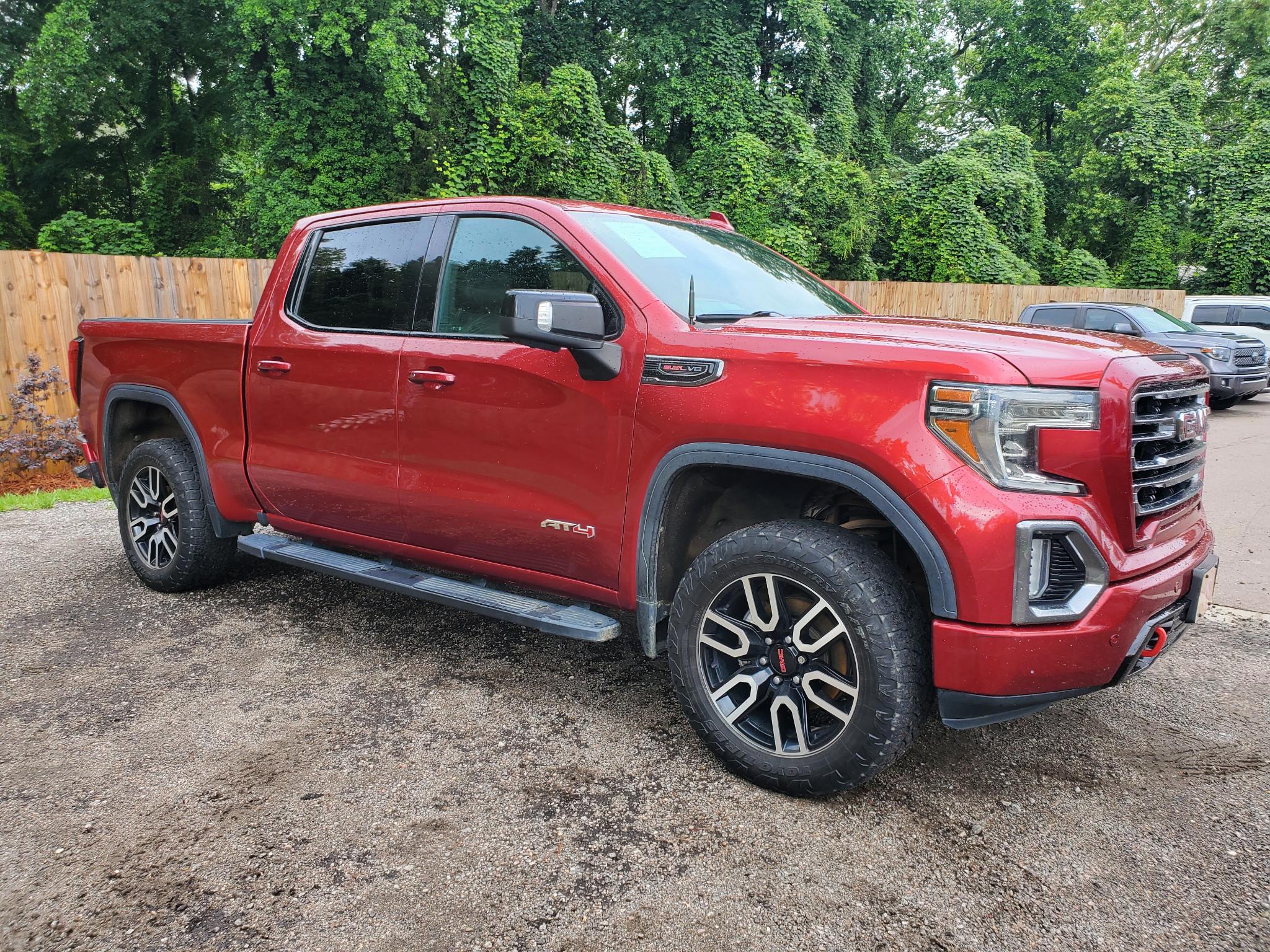 GMC Sierra 1500 4WD Crew Cab 147" AT4 2019