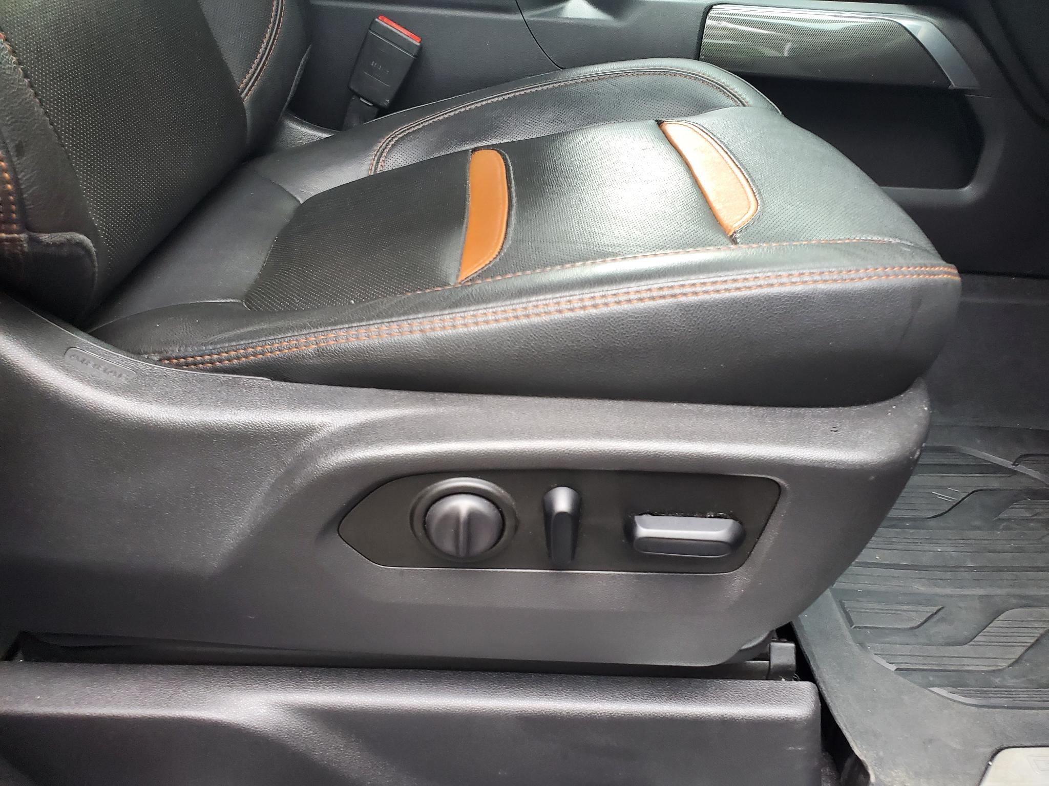 GMC Sierra 1500 4WD Crew Cab 147" AT4 2019
