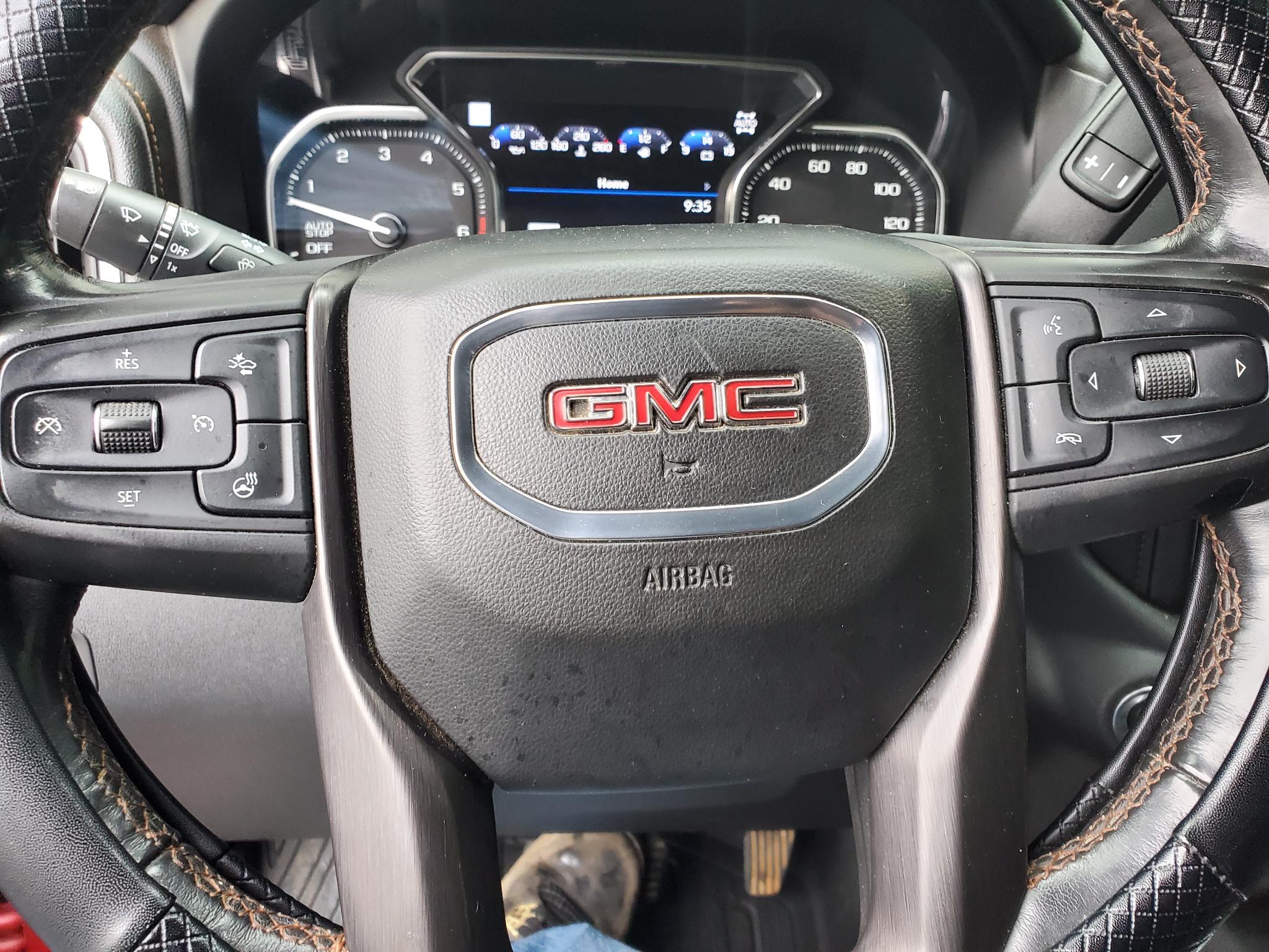 GMC Sierra 1500 4WD Crew Cab 147" AT4 2019