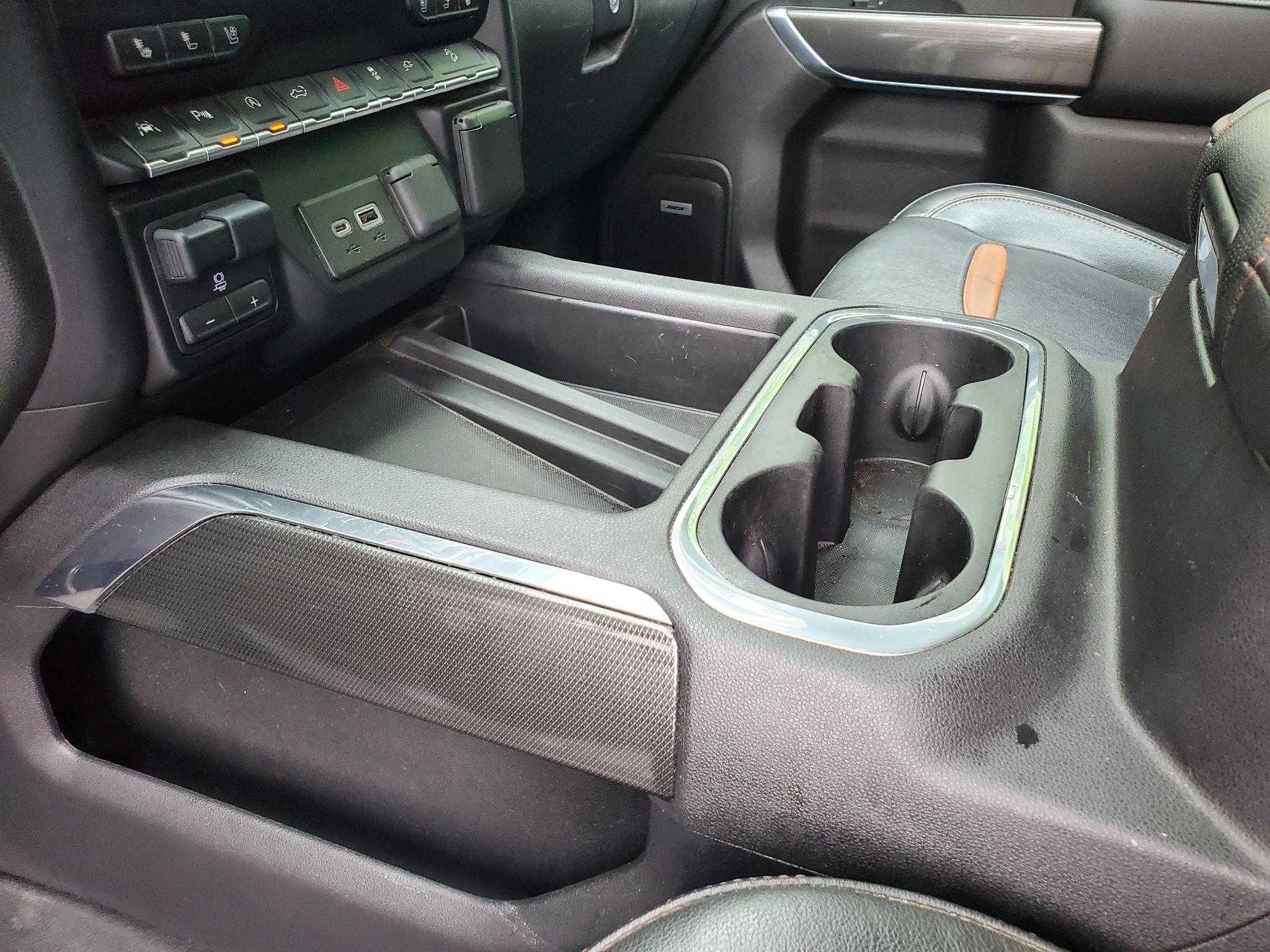 GMC Sierra 1500 4WD Crew Cab 147" AT4 2019