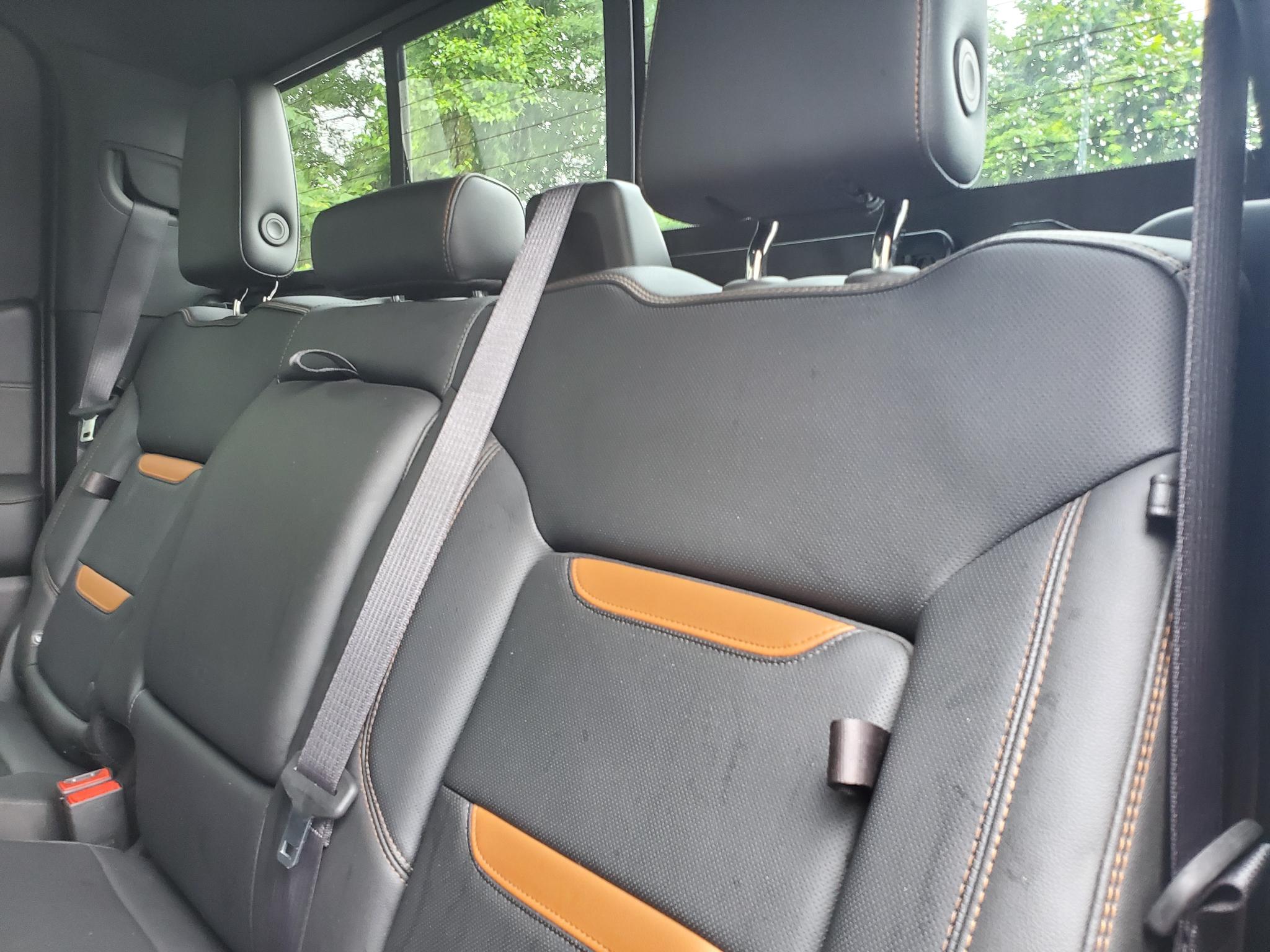 GMC Sierra 1500 4WD Crew Cab 147" AT4 2019