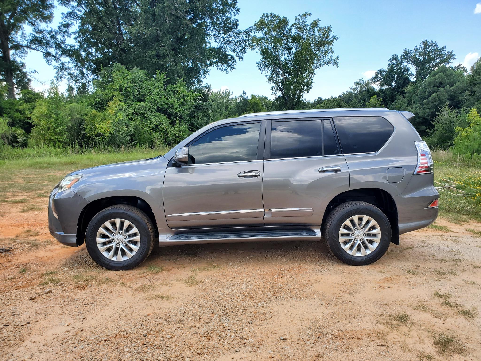Lexus GX 460 4WD 4dr Premium 2014
