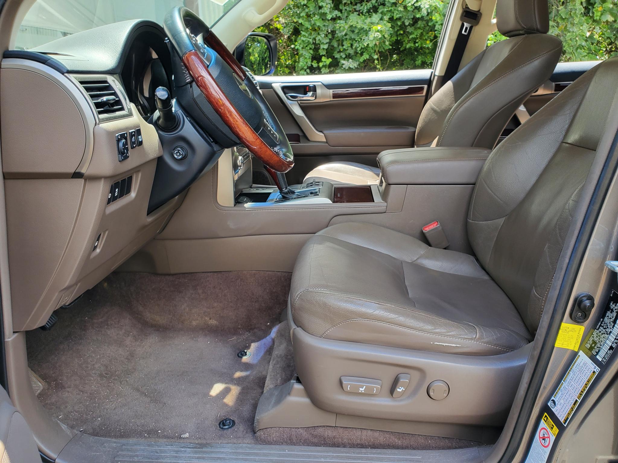 Lexus GX 460 4WD 4dr Premium 2014