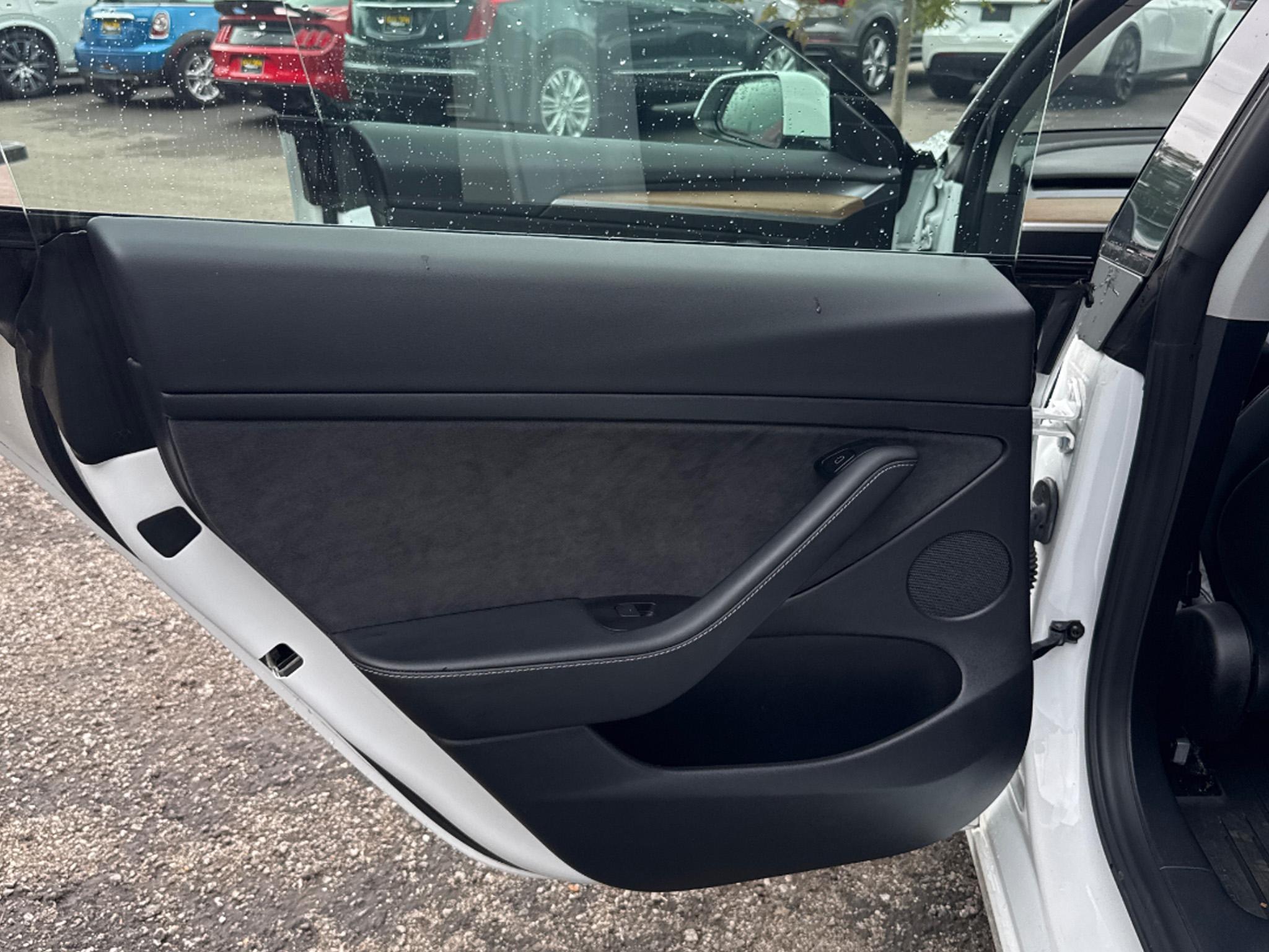 Tesla Model 3 Standard Range Plus RWD 2021