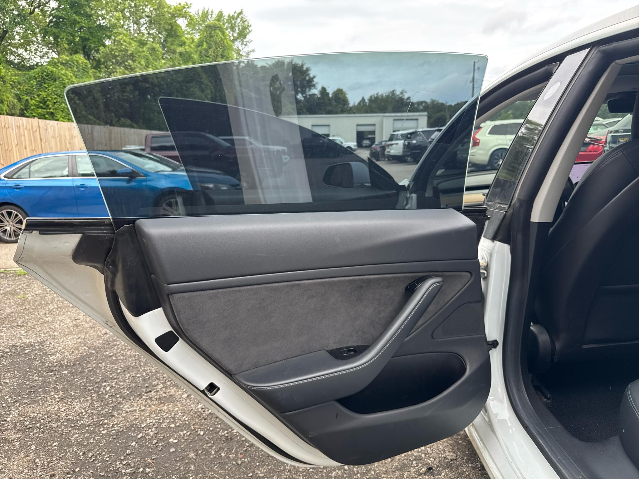 Tesla Model 3 Standard Range Plus RWD 2019