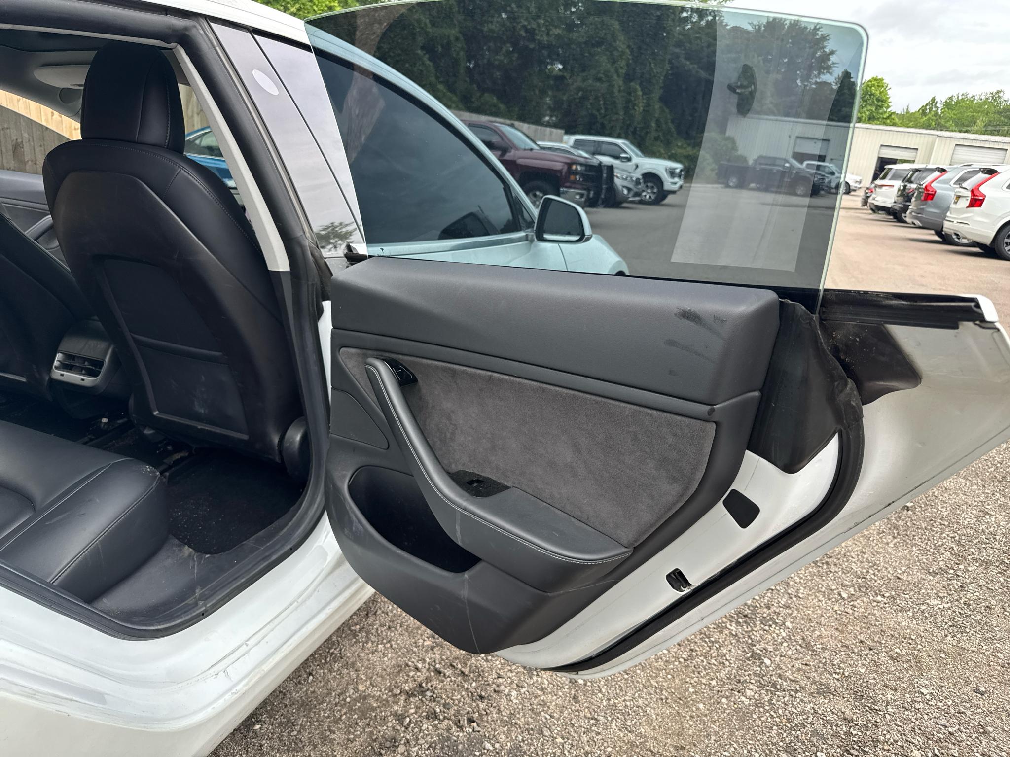 Tesla Model 3 Standard Range Plus RWD 2019