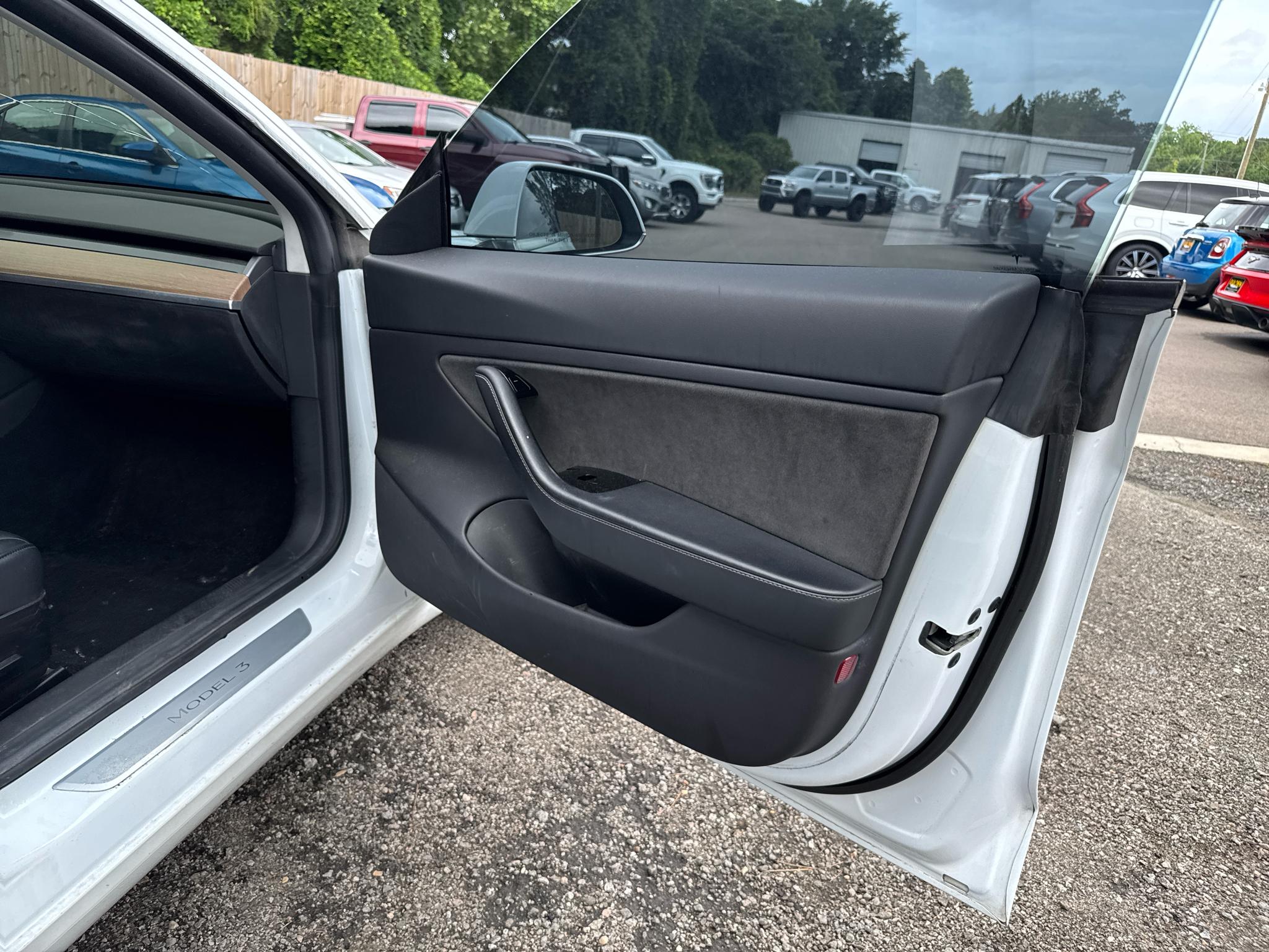 Tesla Model 3 Standard Range Plus RWD 2019