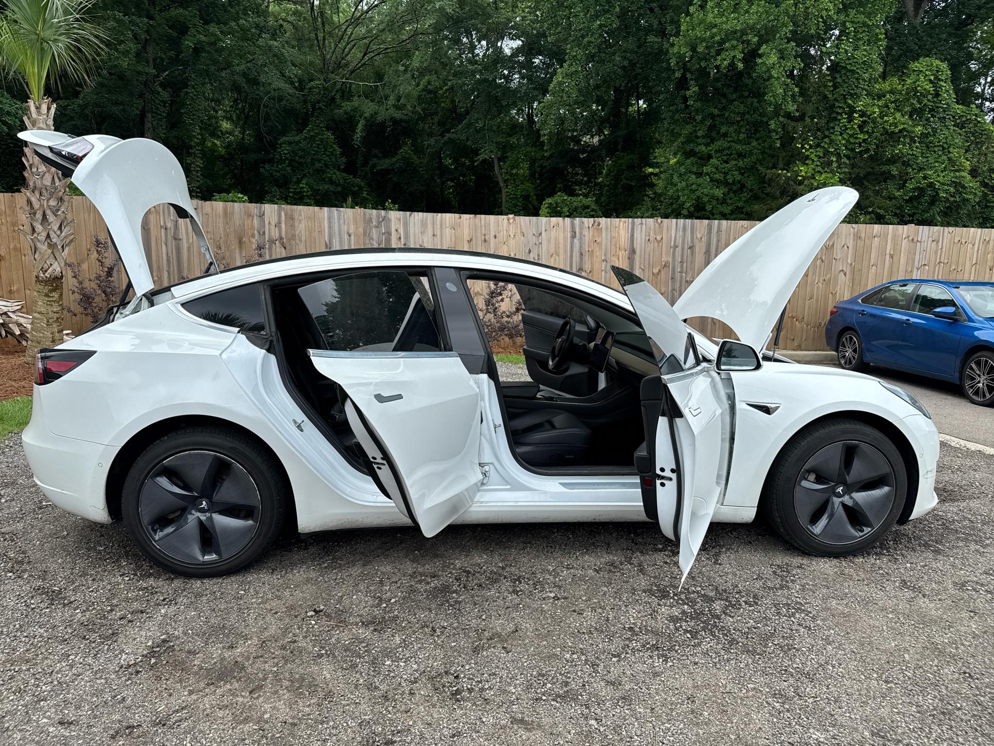 Tesla Model 3 Standard Range Plus RWD 2019