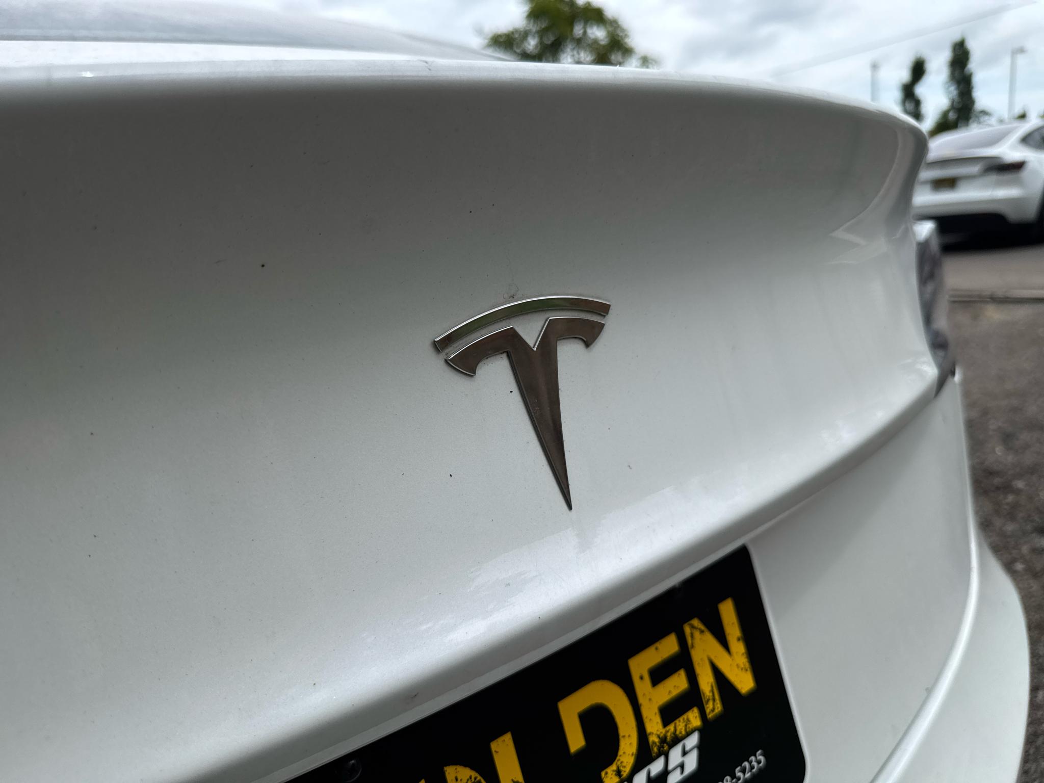Tesla Model 3 Standard Range Plus RWD 2019