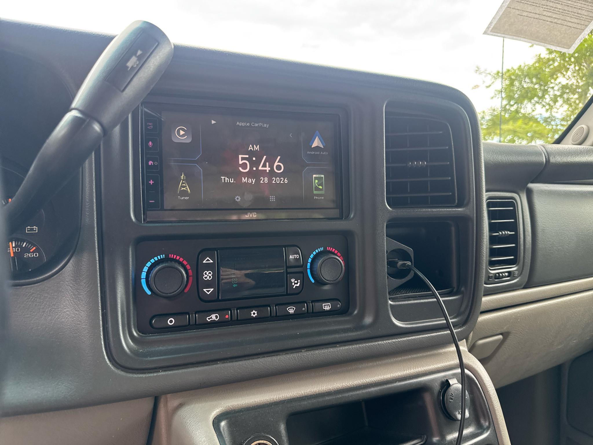 Chevrolet Suburban 4dr 2500 4WD LT 2003
