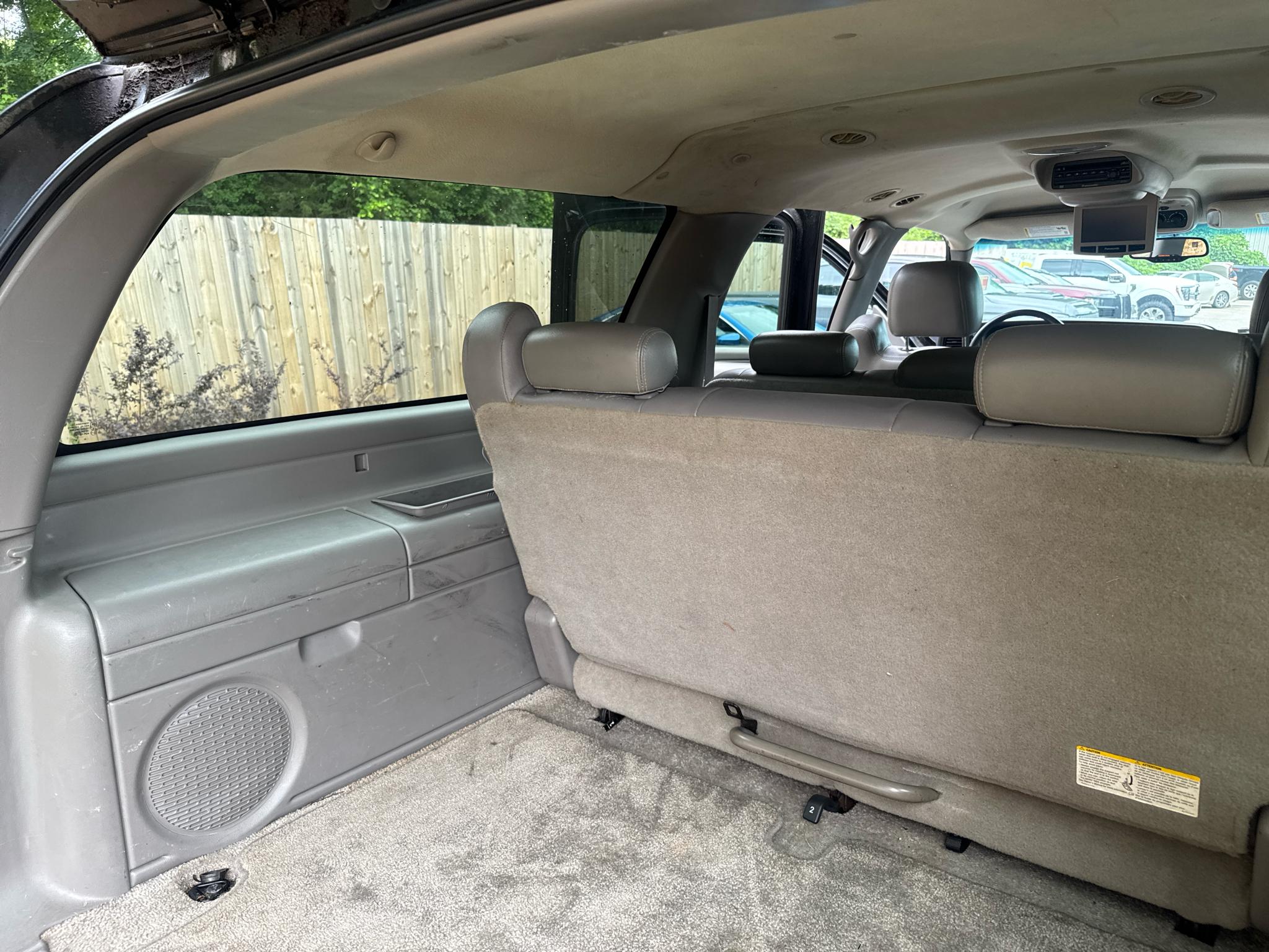 Chevrolet Suburban 4dr 2500 4WD LT 2003