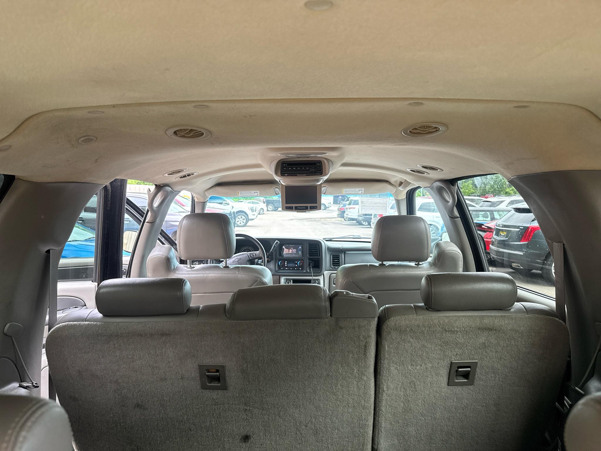 Chevrolet Suburban 4dr 2500 4WD LT 2003