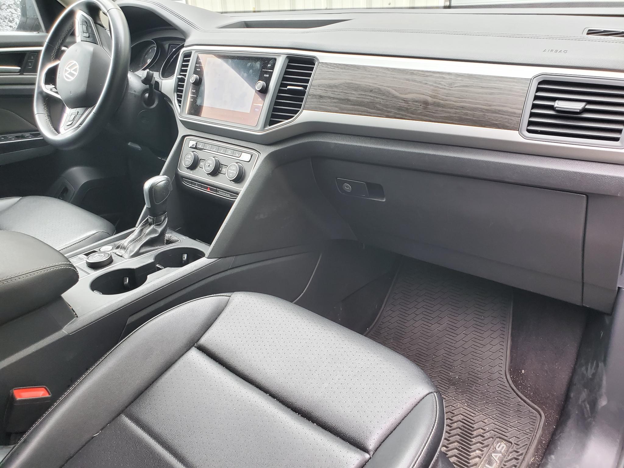 Volkswagen Atlas 3.6L V6 SE w/Technology 4MOTION *Ltd Avail* 2021