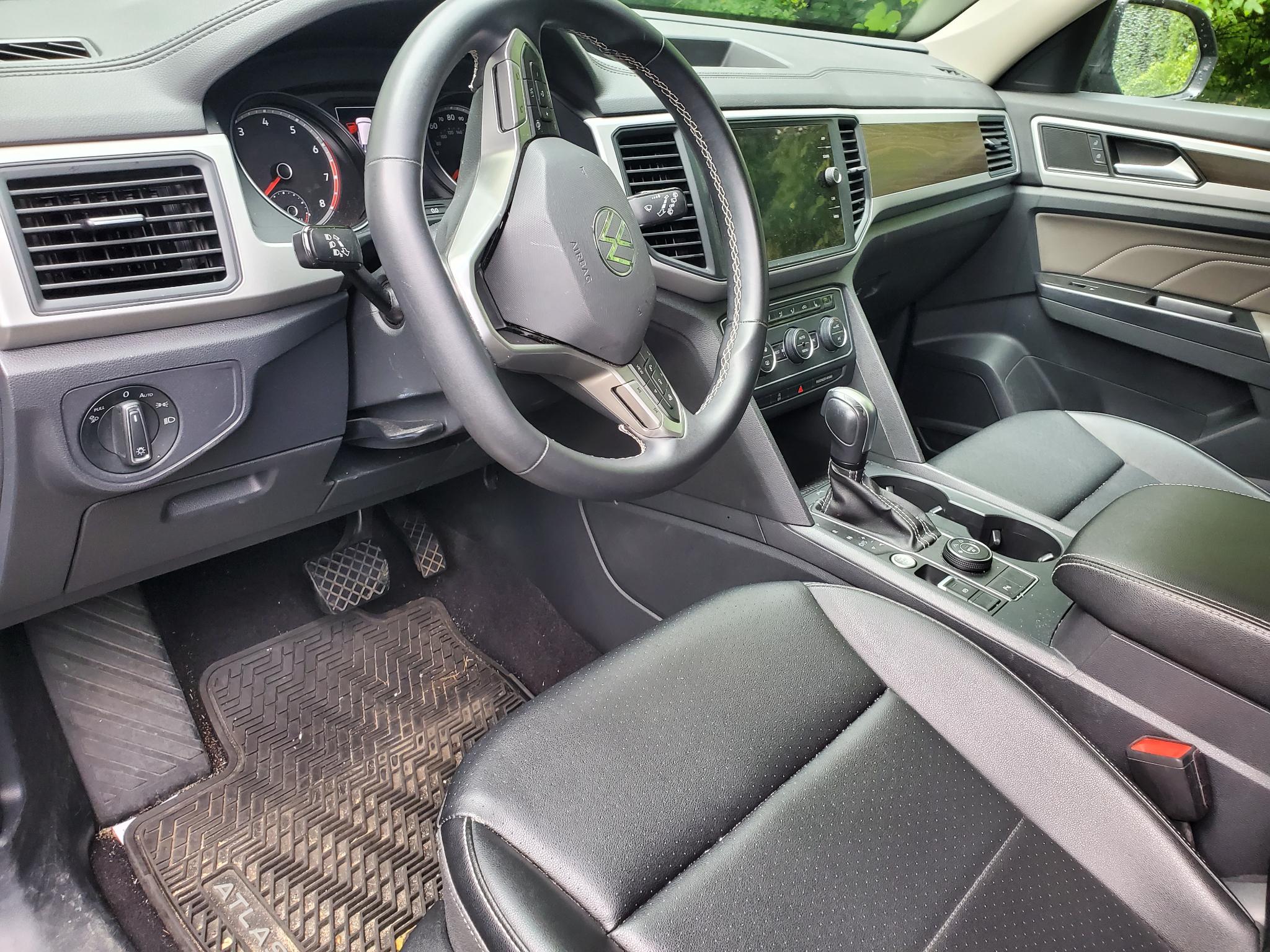 Volkswagen Atlas 3.6L V6 SE w/Technology 4MOTION *Ltd Avail* 2021