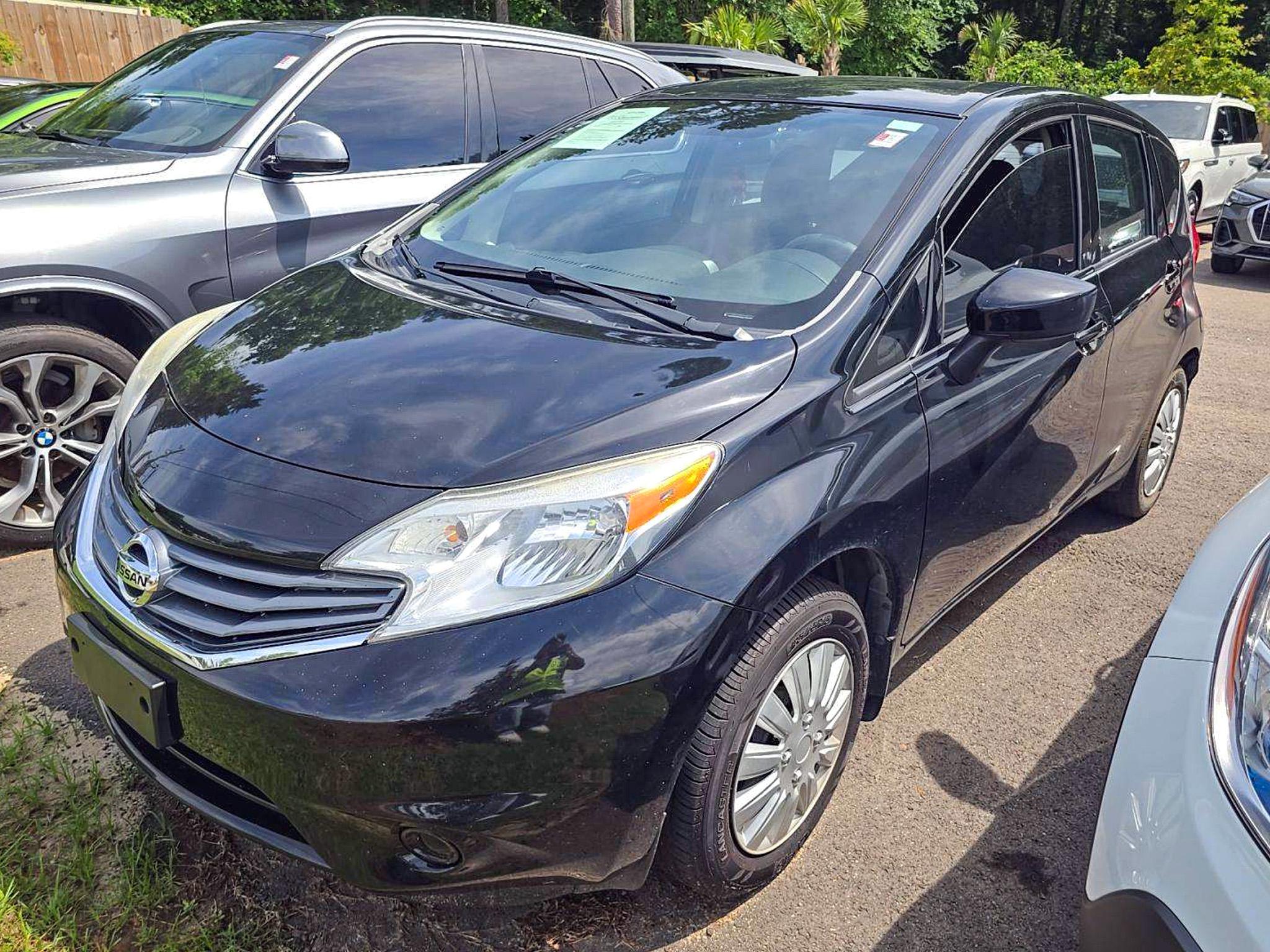 Nissan Versa Note 5dr HB Manual 1.6 S 2015