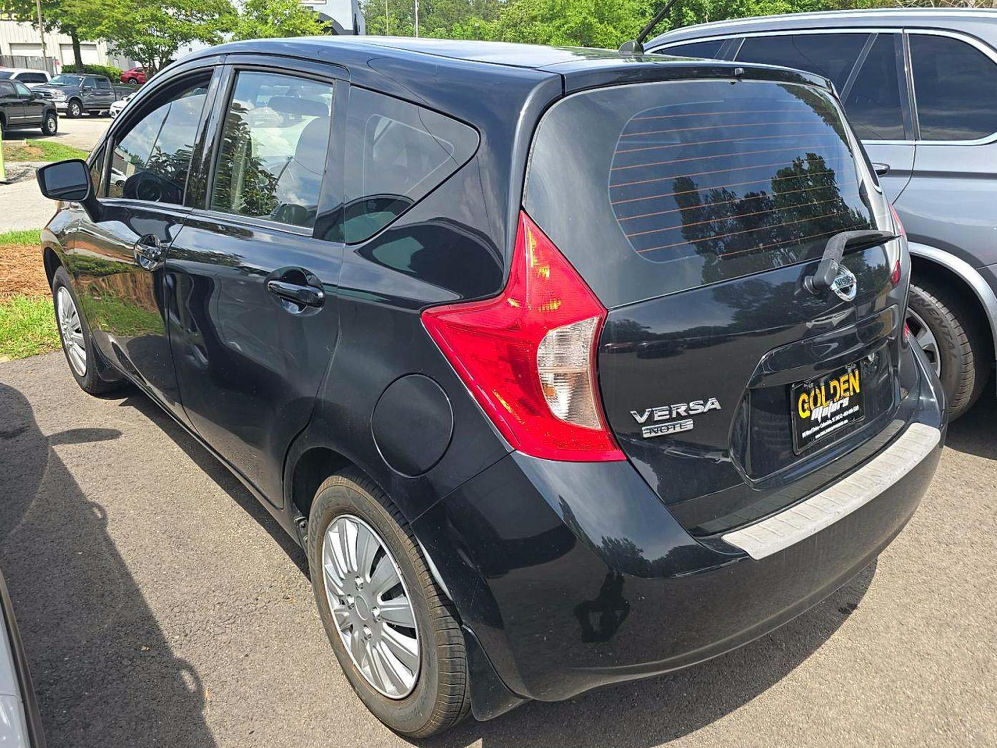 Nissan Versa Note 5dr HB Manual 1.6 S 2015