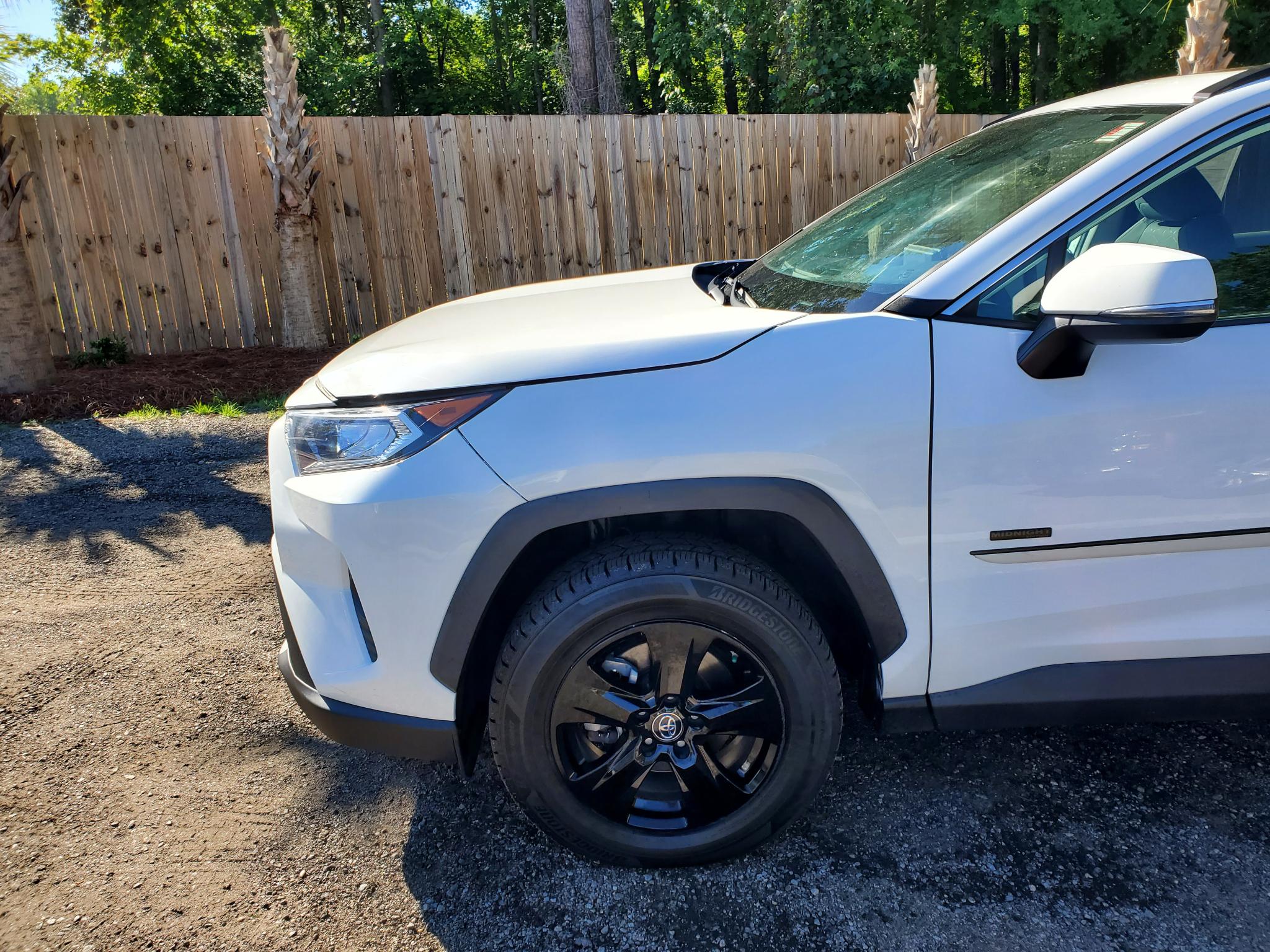 Toyota RAV4 XLE FWD (Natl) 2019