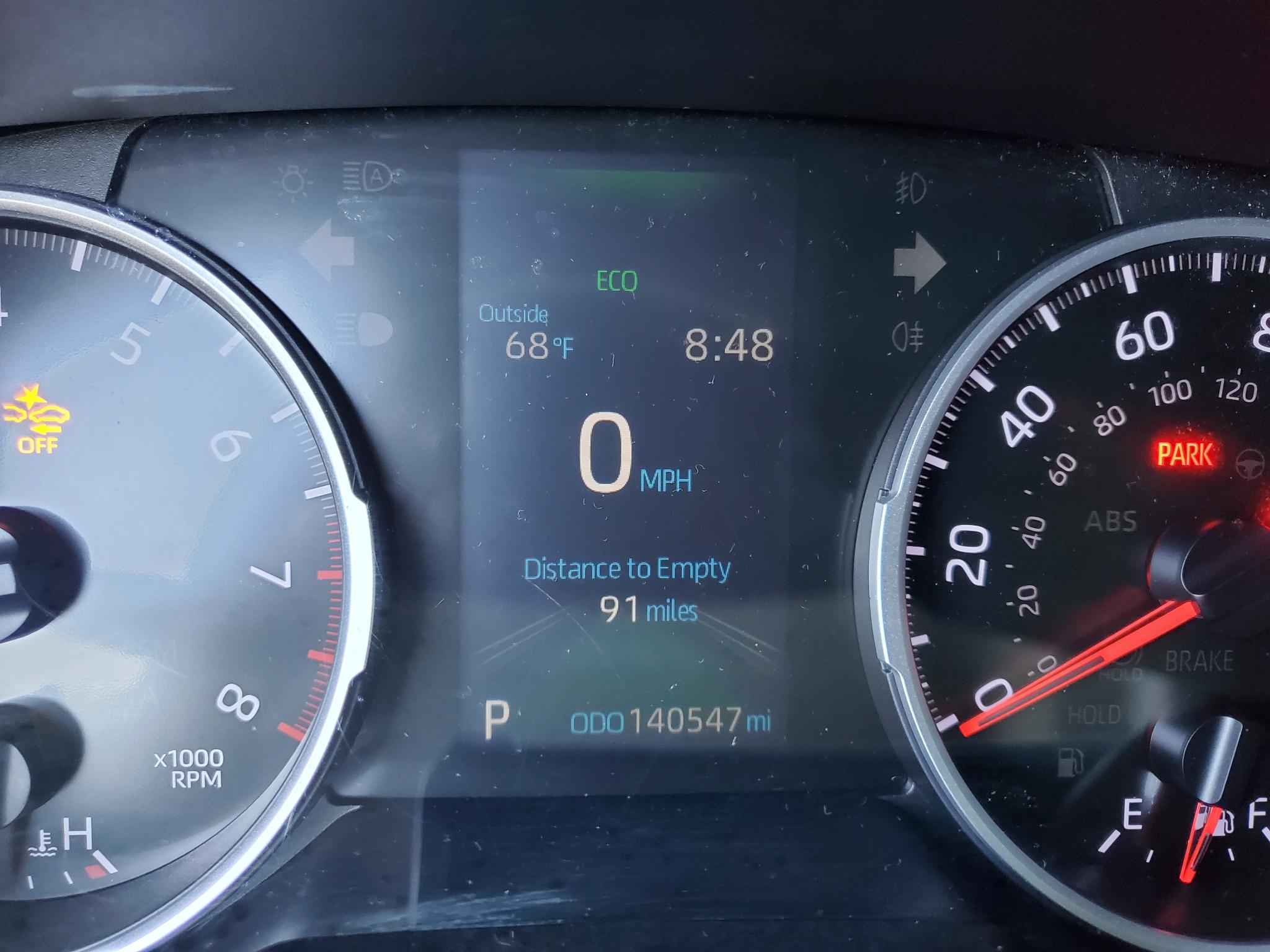 Toyota RAV4 XLE FWD (Natl) 2019