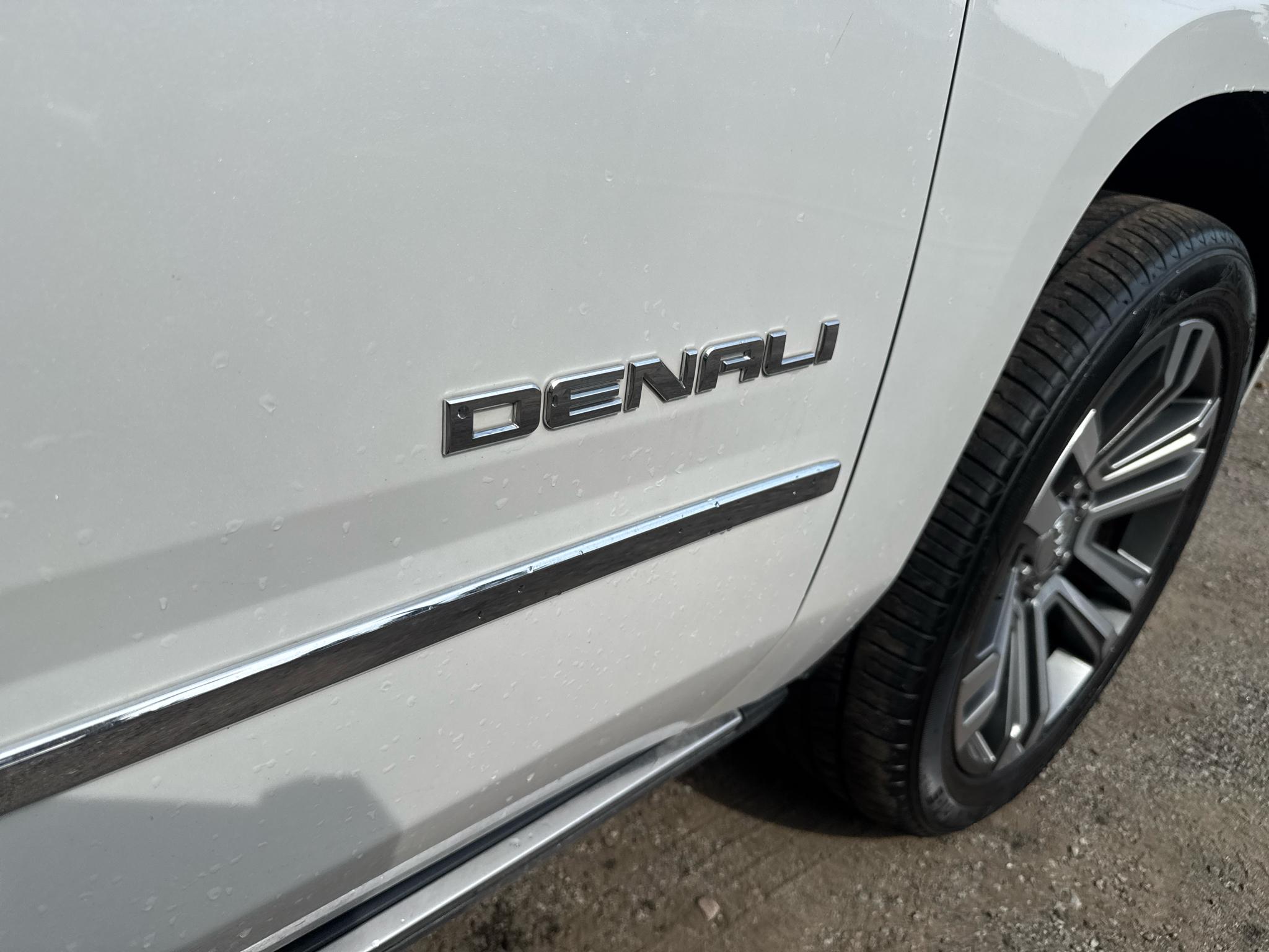 GMC Yukon 2WD 4dr Denali 2018