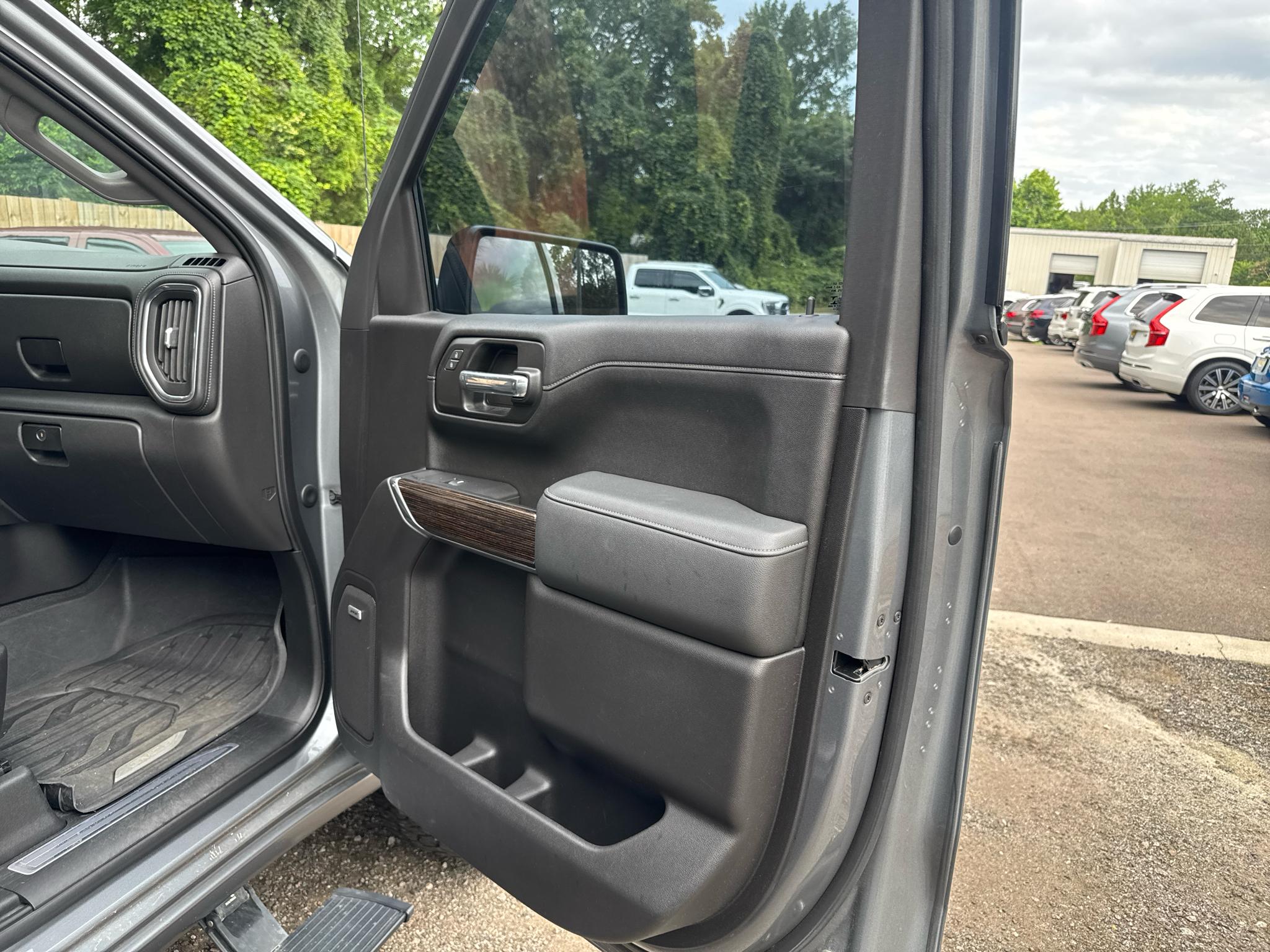 GMC Sierra 1500 4WD Crew Cab 147" Elevation 2020