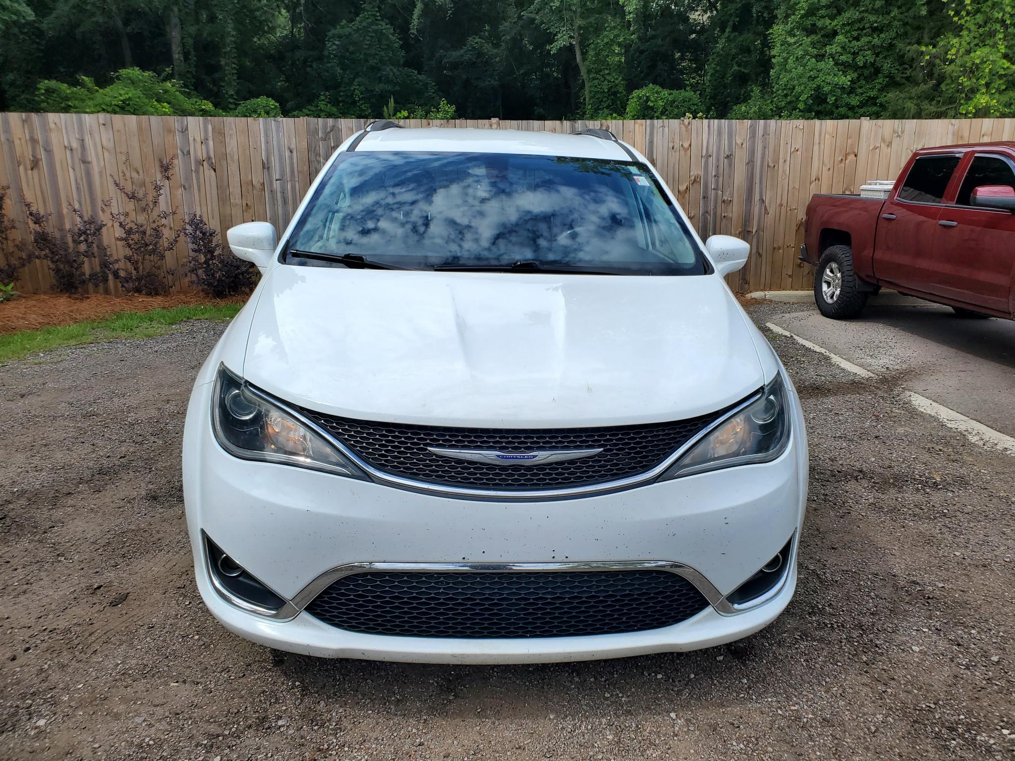 Chrysler Pacifica Touring L FWD 2019