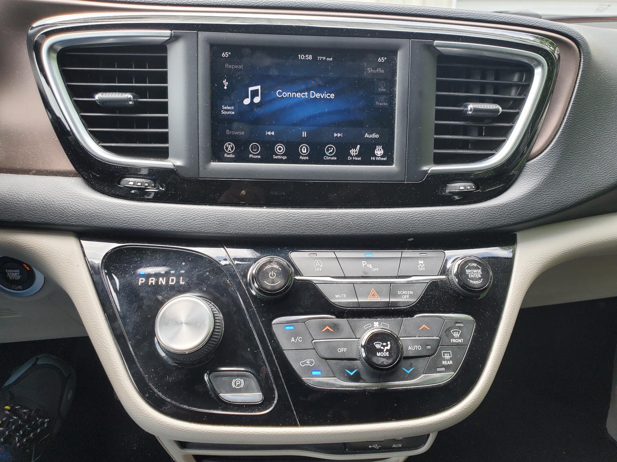 Chrysler Pacifica Touring L FWD 2019