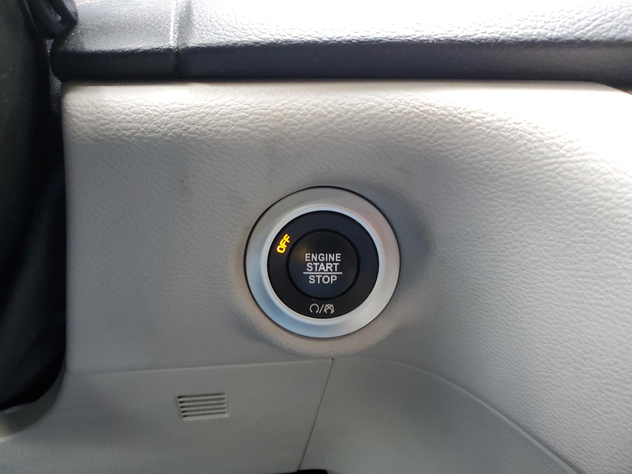 Chrysler Pacifica Touring L FWD 2019