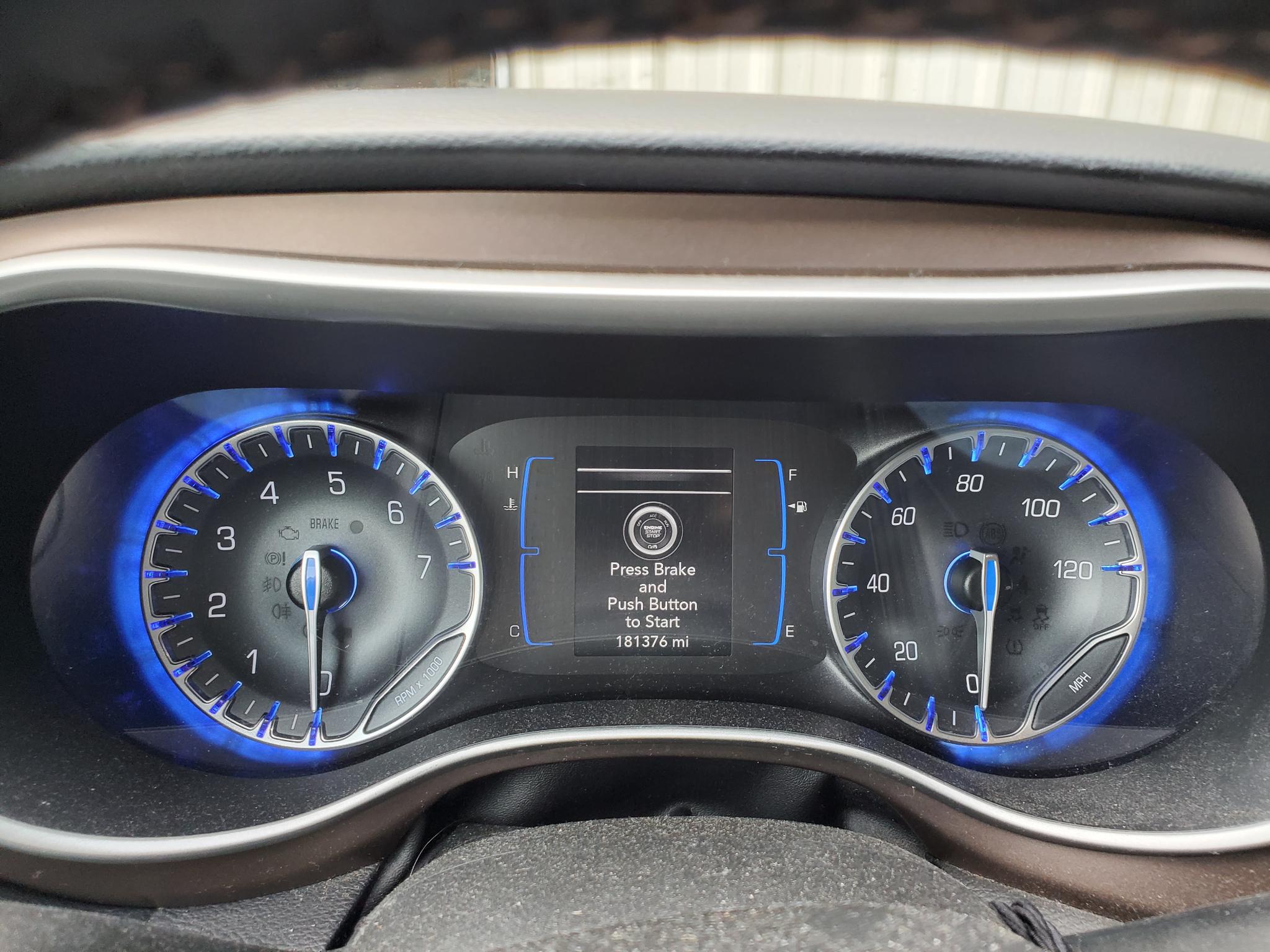 Chrysler Pacifica Touring L FWD 2019